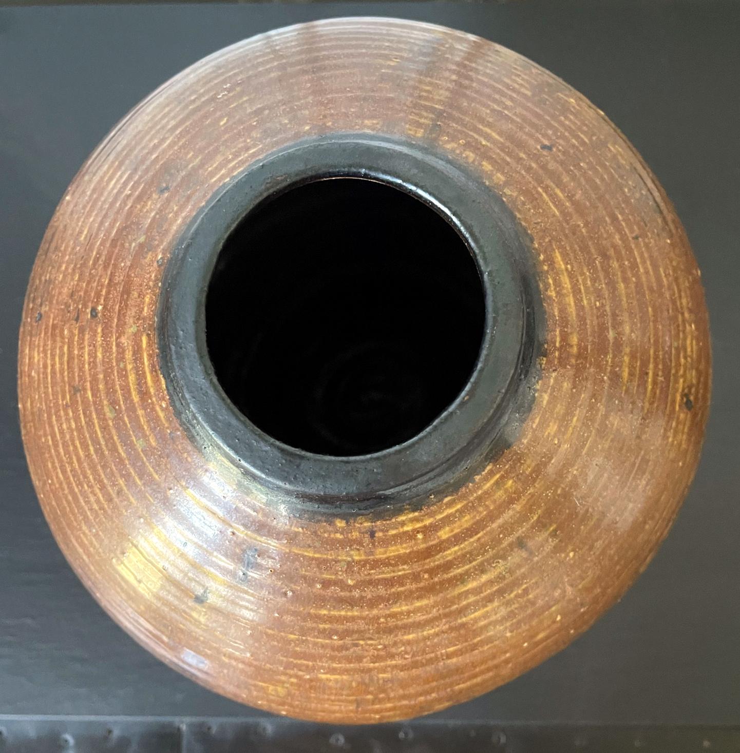 Ceramic Moon Jar Vase by Otto Heino In Good Condition For Sale In Atlanta, GA