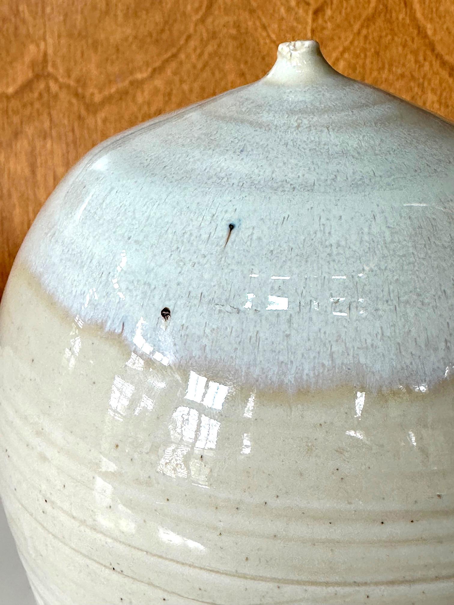 Ceramic Moon Pot with Rattle by Toshiko Takaezu For Sale 6