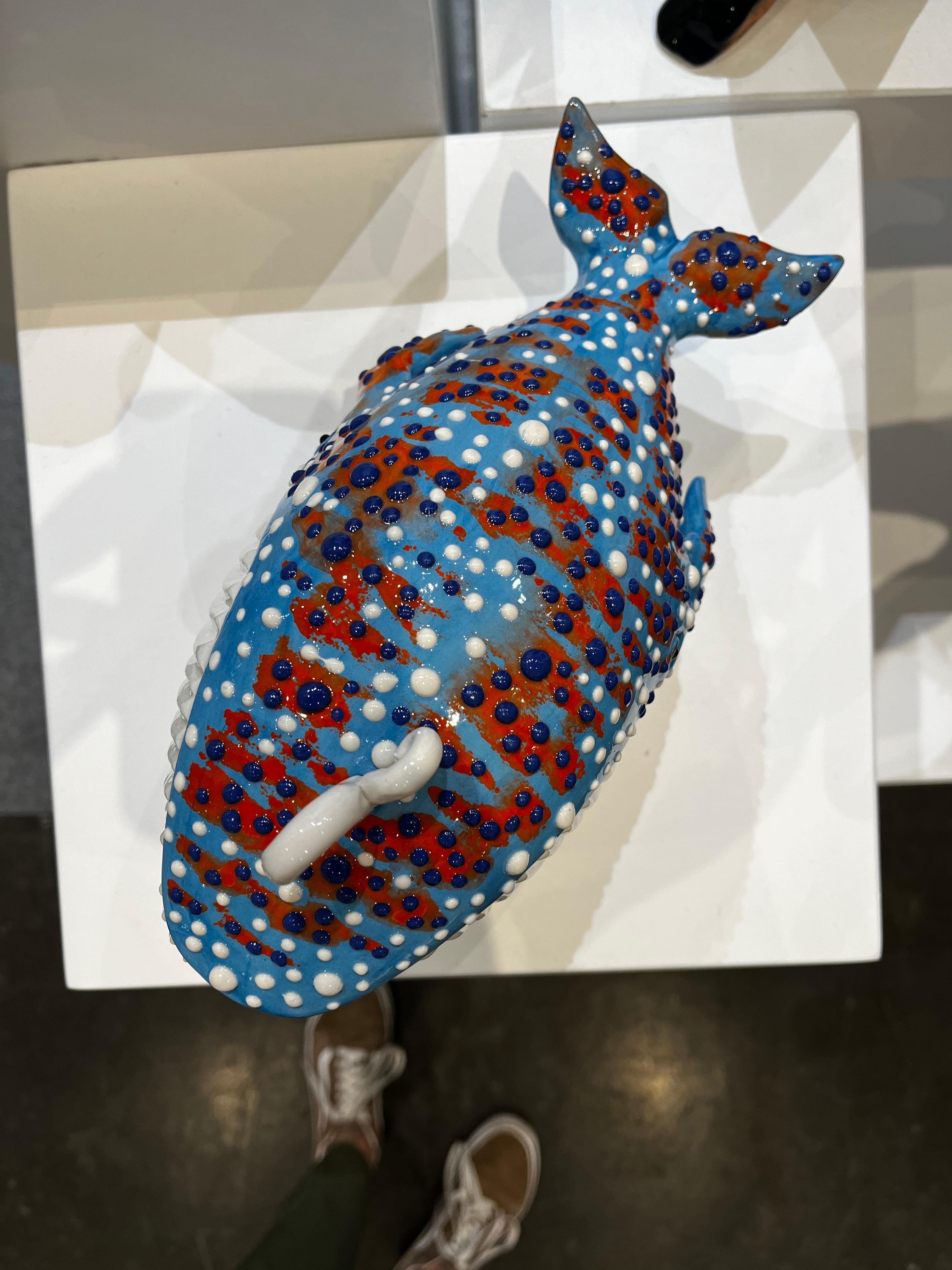 Keramik Mehrfarbiger Wal, handgefertigt in Italien, maßgefertigt! Neues Creation, 2023 (Moderne) im Angebot