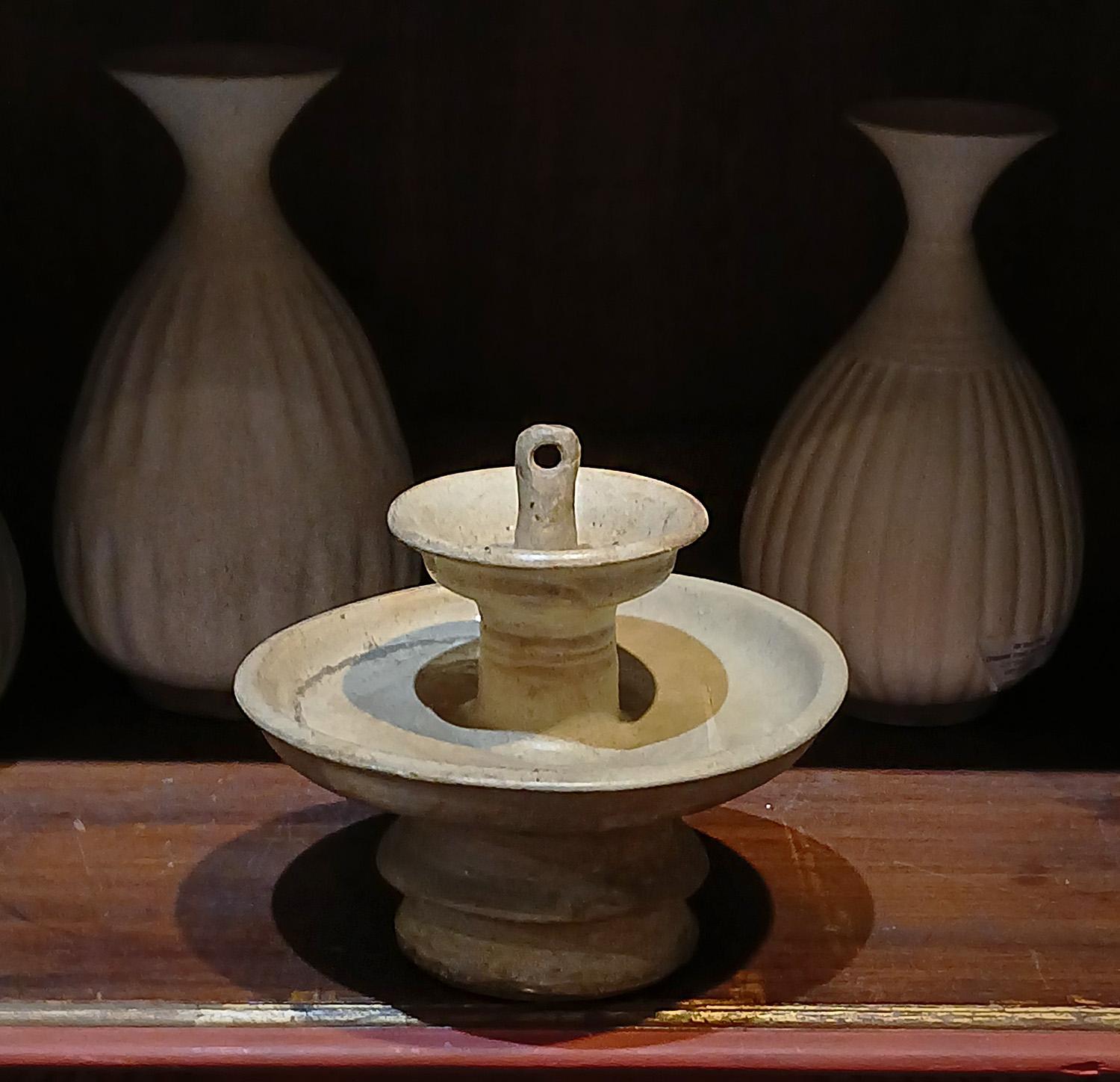 Ceramic Lamp, Thailand, 15th Century For Sale 10