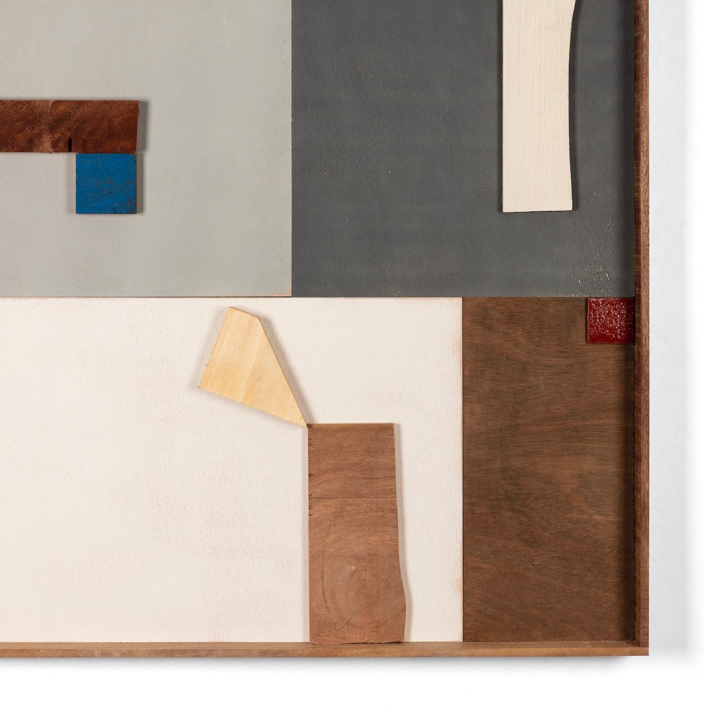 Spagnolo Ceramica su collage di legno a rilievo Elementi di Natalie Rich-Fernandez, 2024 in vendita