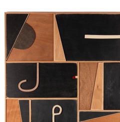 Relieve de cerámica sobre collage de madera #W223 de Natalie Rich-Fernandez, 2024