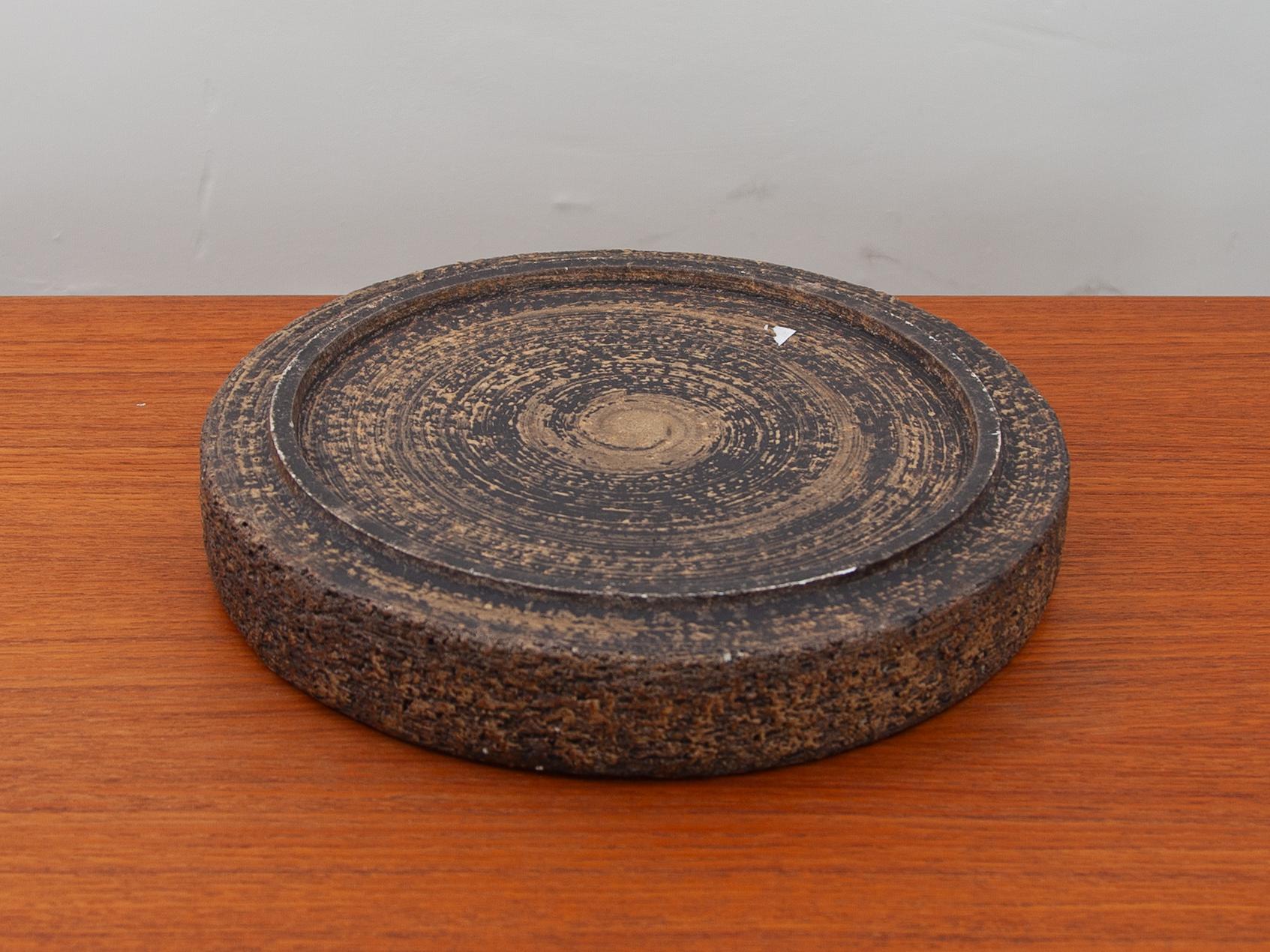 Ciotola di fiori arancioni in ceramica disegnata negli anni '60 da Jan Van Erpe, Paesi Bassi in vendita 3