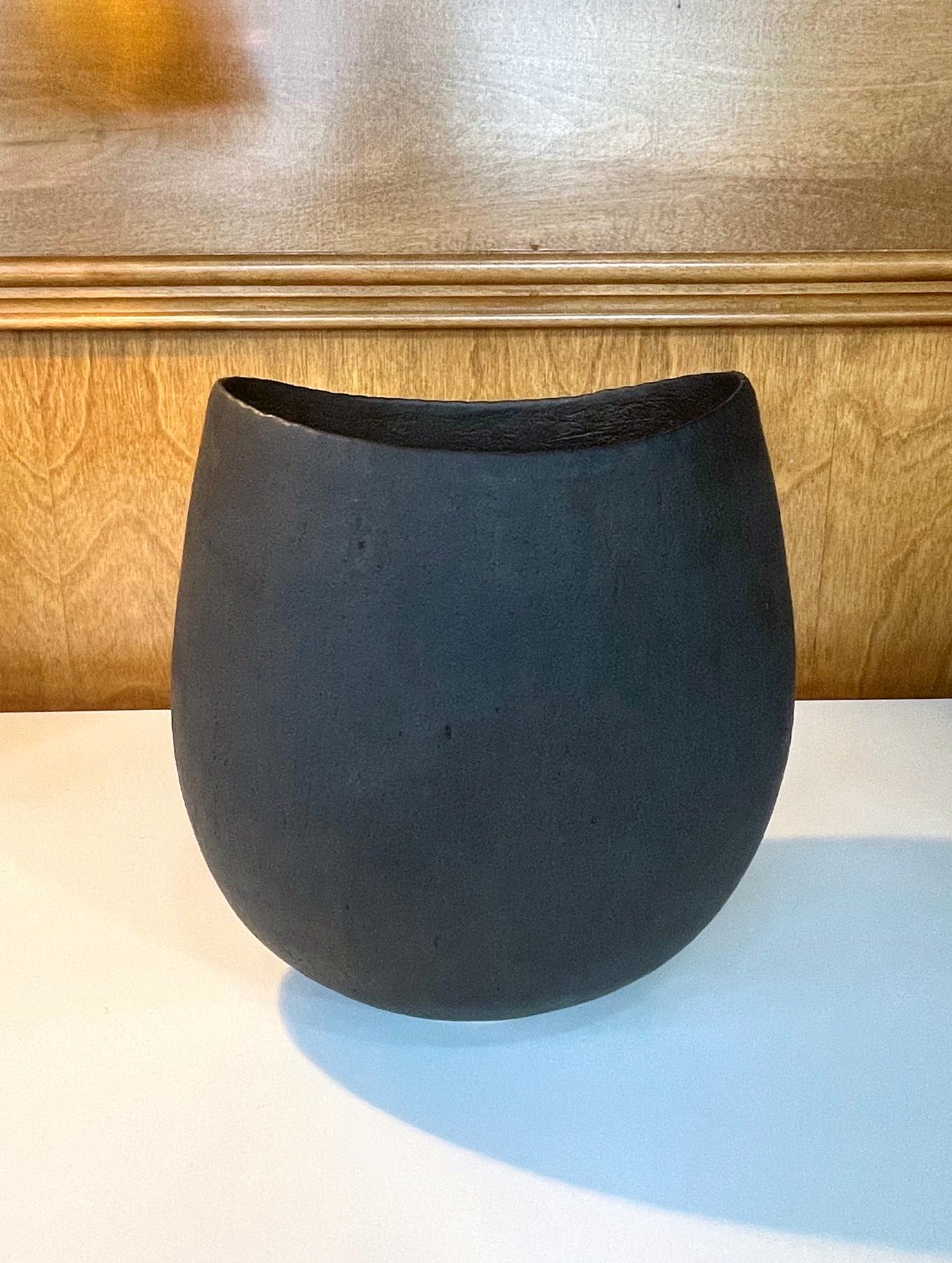 Ceramic Oval Vessel by British Studio Potter John Ward For Sale 5