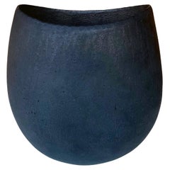 Vase ovale en céramique de l'atelier de poterie britannique John Ward