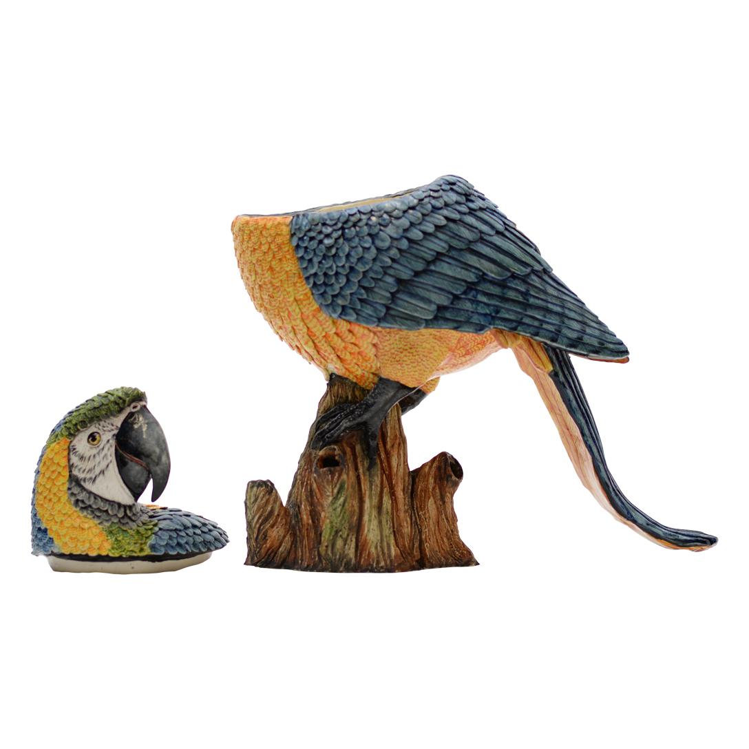 Keramik-Papagei-Terrine, handgemacht in Südafrika (Moderne) im Angebot