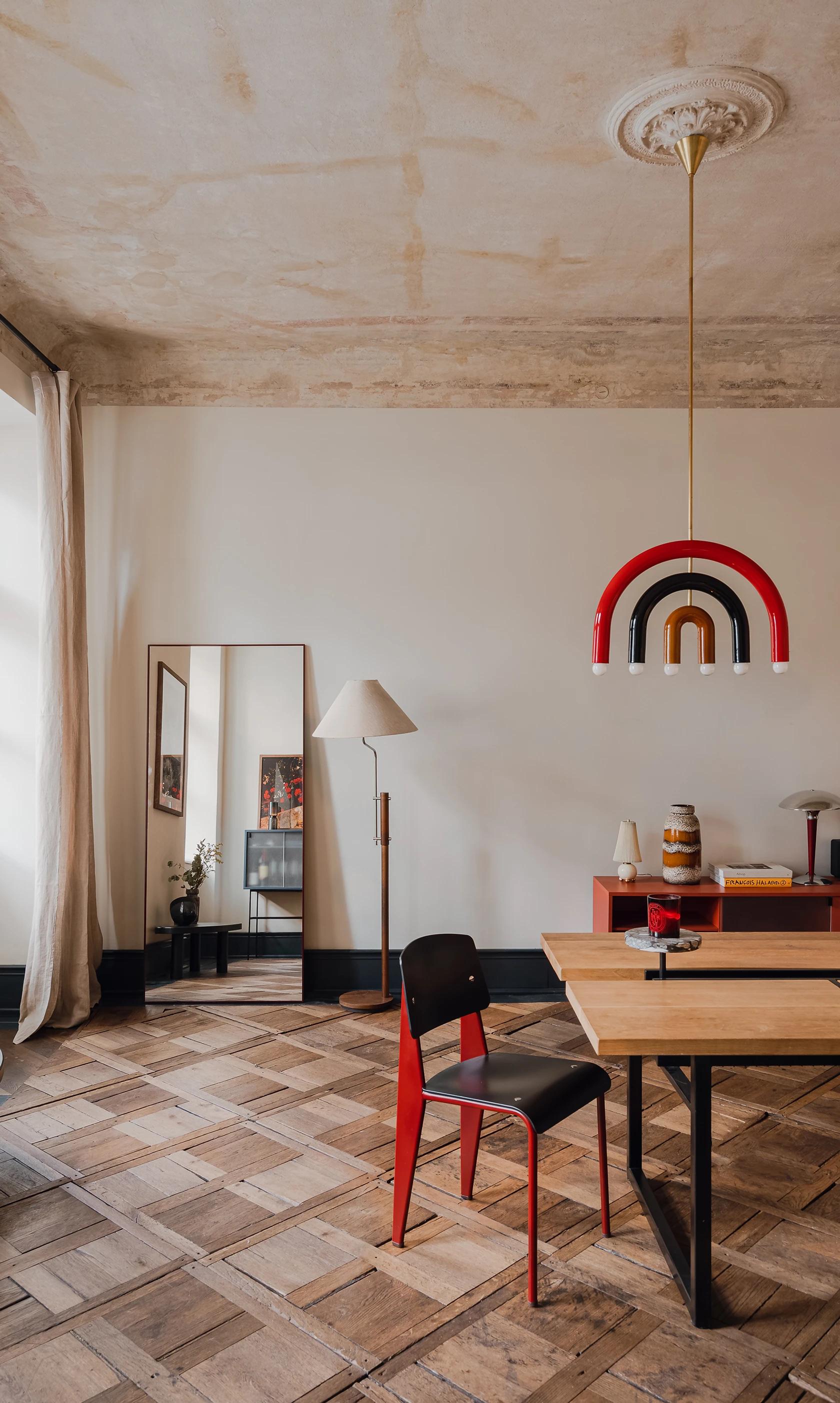 Lampada a sospensione in ceramica 'TRN F1' di Pani Jurek, Greene & Greene & Brown in vendita 1