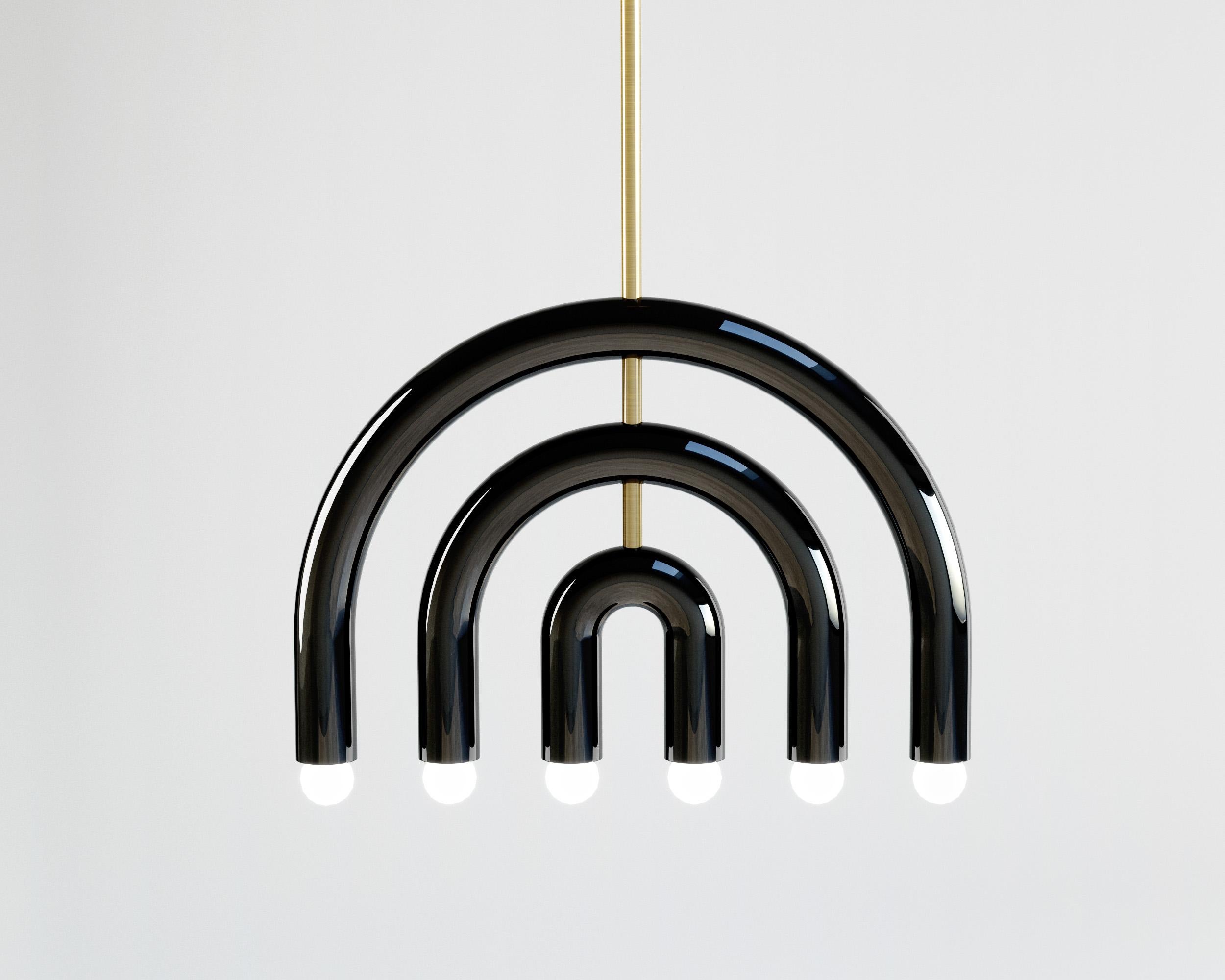TRN F1 Lampada a sospensione / lampada a soffitto / lampadario
Designer: Pani Jurek

Dimensioni: H. 375 x 55 x 5 cm
Modello mostrato: Verde, Ocra e Marrone

Lampadina (non inclusa): E27/E26, compatibile con il sistema elettrico