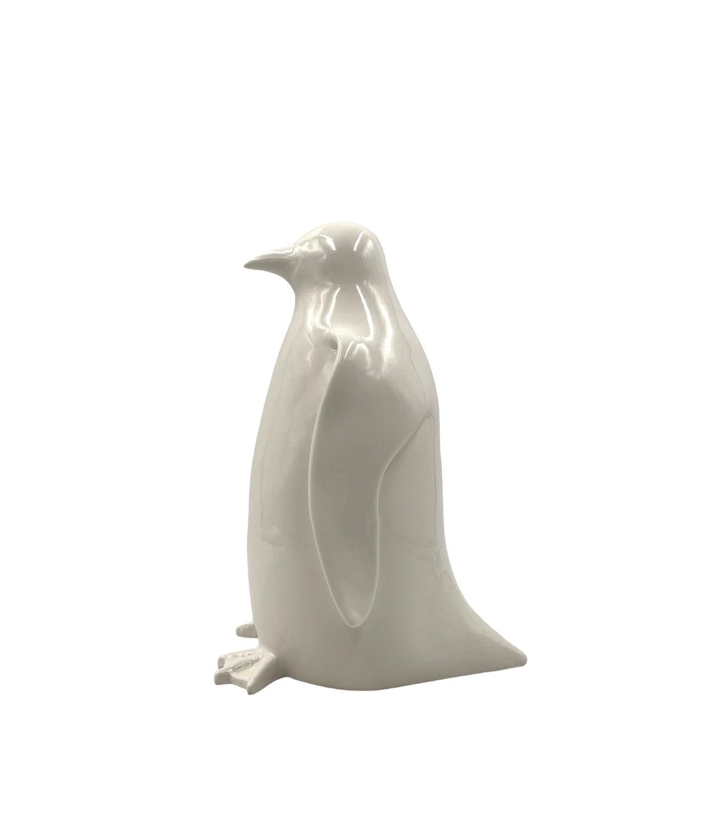 Sculpture de Pingouin en céramique, Italie 1980 en vente 4