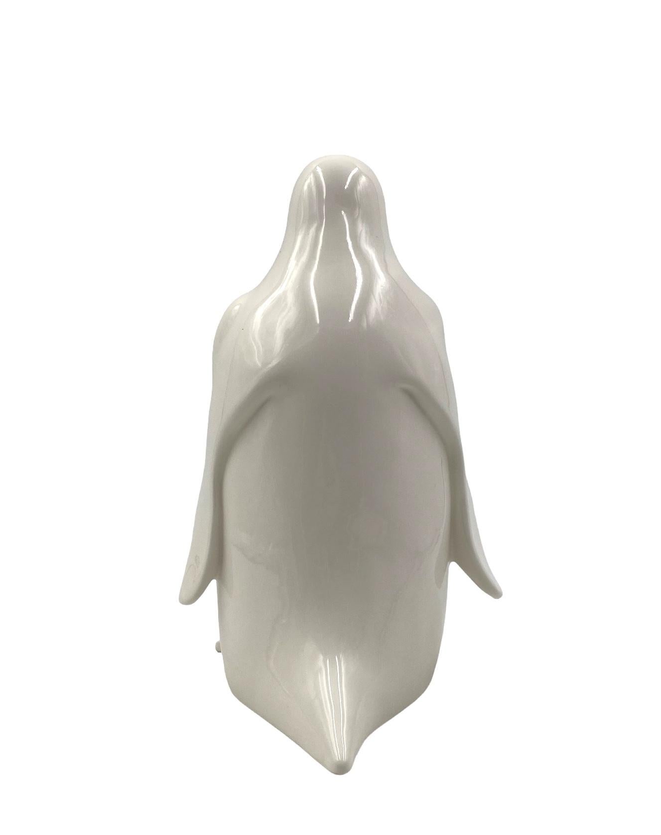 Escultura de cerámica de un pingüino, Italia 1980 en venta 10