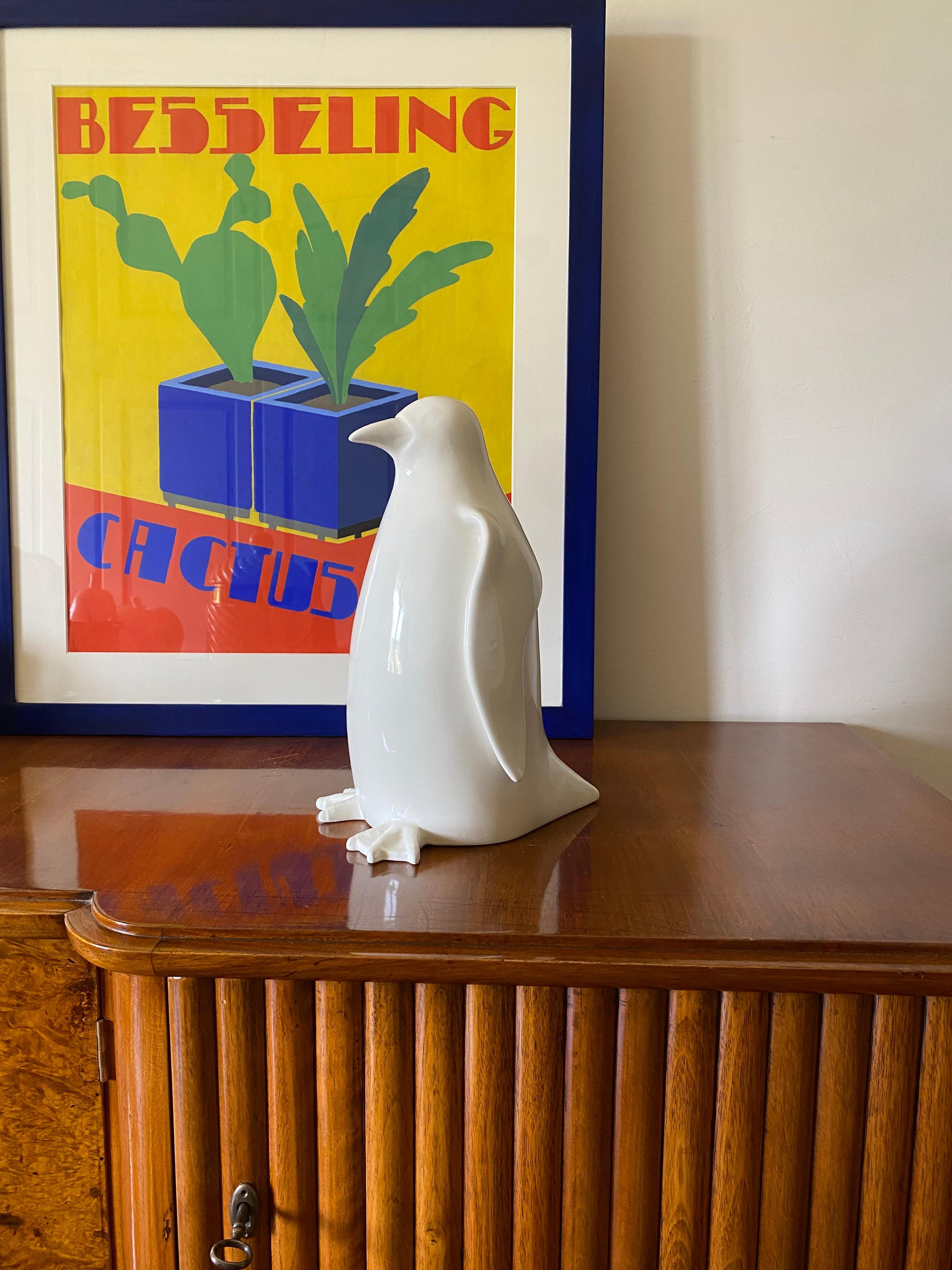 Post-Modern Ceramic penguin sculpture, Italy 1980 For Sale