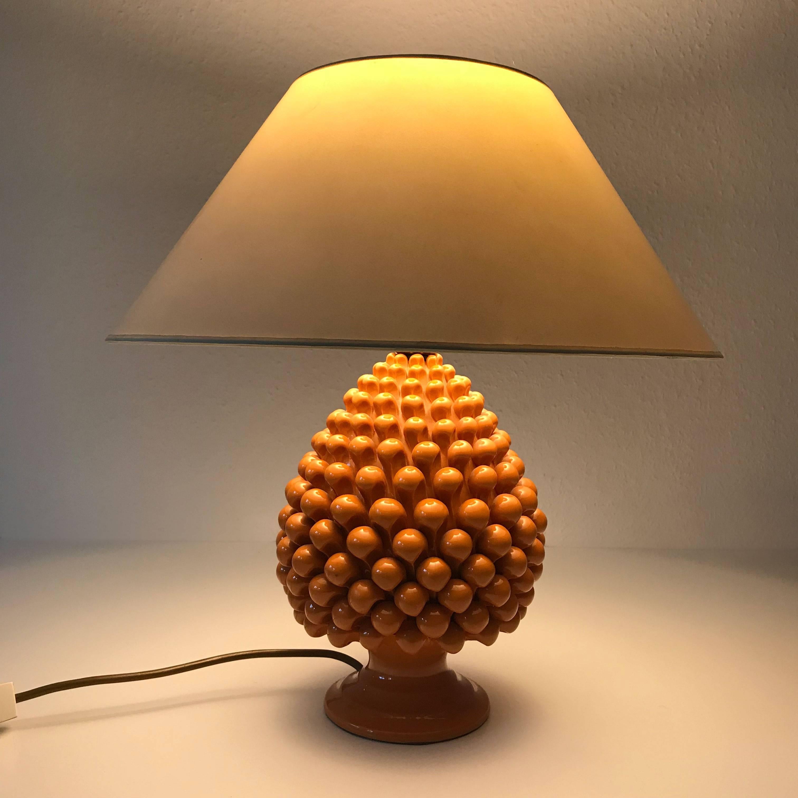 Italian Mid Century Ceramic Pineapple Table Lamp by Marcello Fantoni (attr.) Italy 1970s For Sale