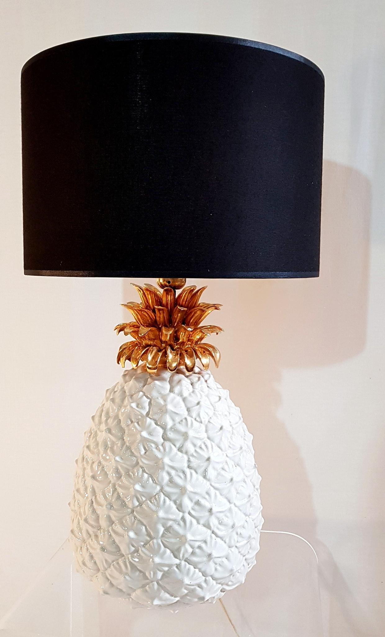 Ceramic Pineapple Table Lamp Made in Italy In Good Condition In Albano Laziale, Rome/Lazio