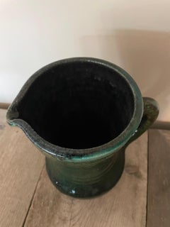 Ceramic pitcher Accolay