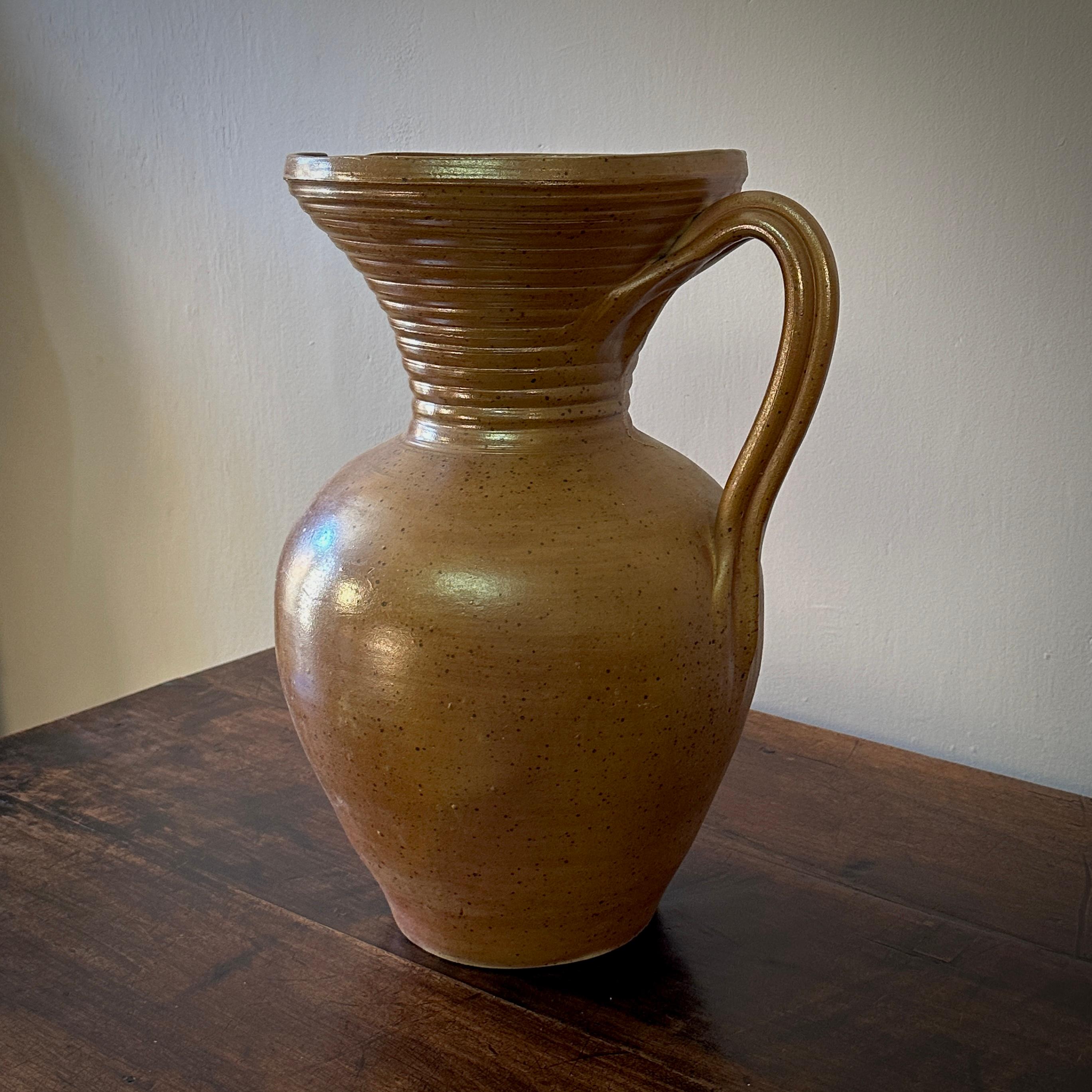 Ceramic Pitcher In Good Condition For Sale In Los Angeles, CA