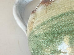 Brocca in ceramica, in marrone e verde nero, firmata, vintage, Francia, 1960