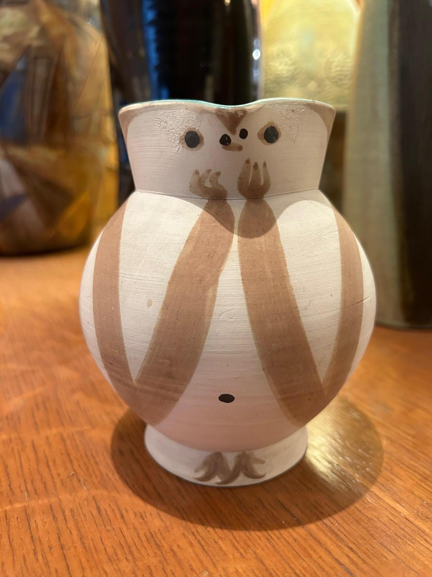 Ceramic pitcher by Picasso, model created in 1949 and limited production by Madoura until 1970
Zoomorphic owl design
Authentical multiples, 200 pieces
Official stamp 