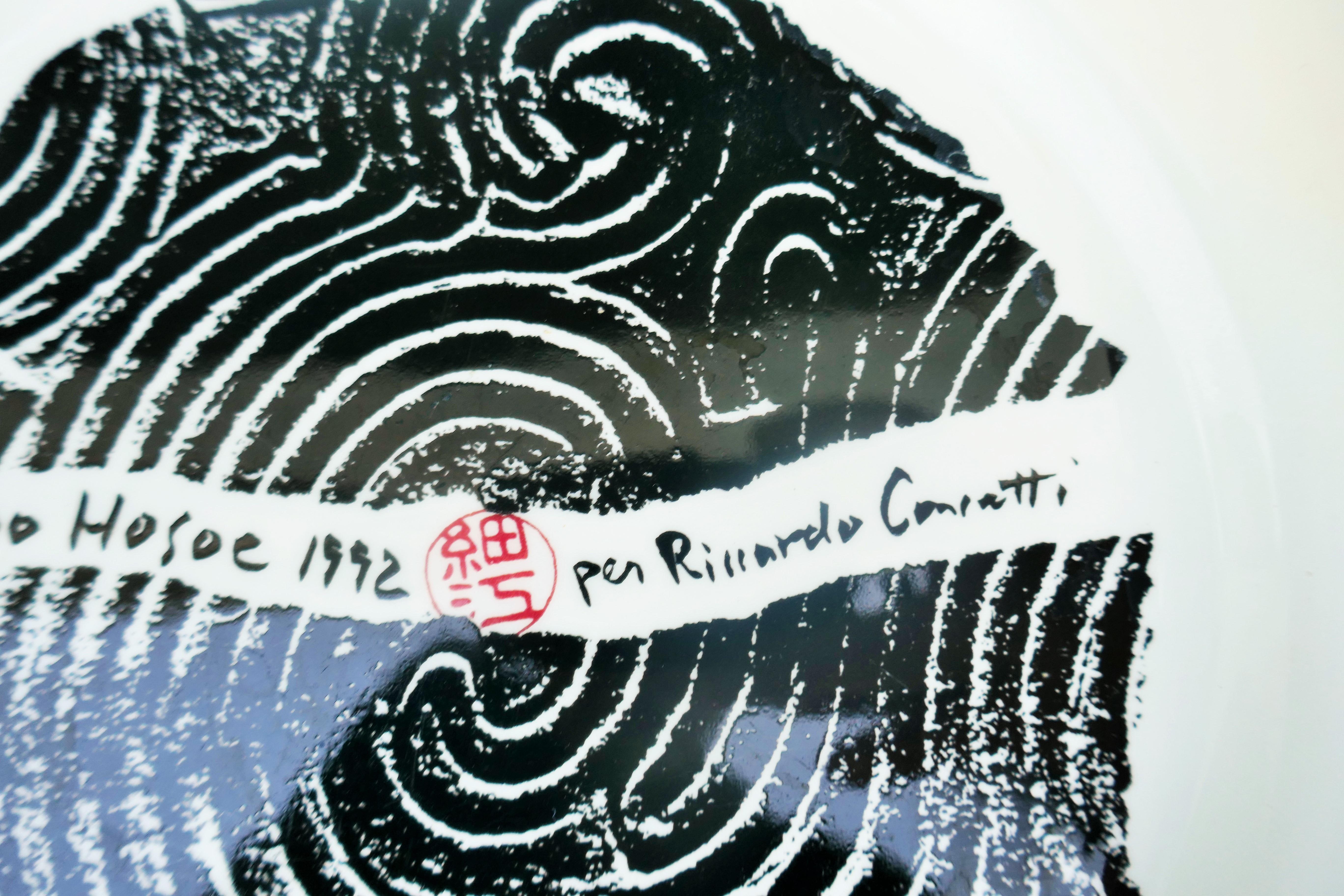 Keramikteller von Isao Hosoe (Ende des 20. Jahrhunderts) im Angebot