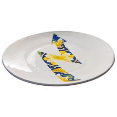 Assiette en céramique de Panto Ceramics peinte à la main en faïence émaillée contemporaine