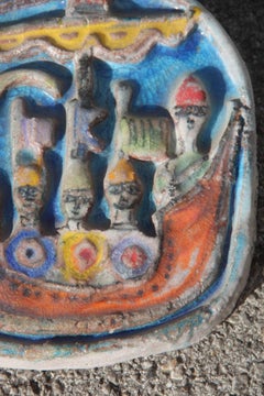 Plato de cerámica De Simone Coloreado años 60 Barco de vela con guerreros