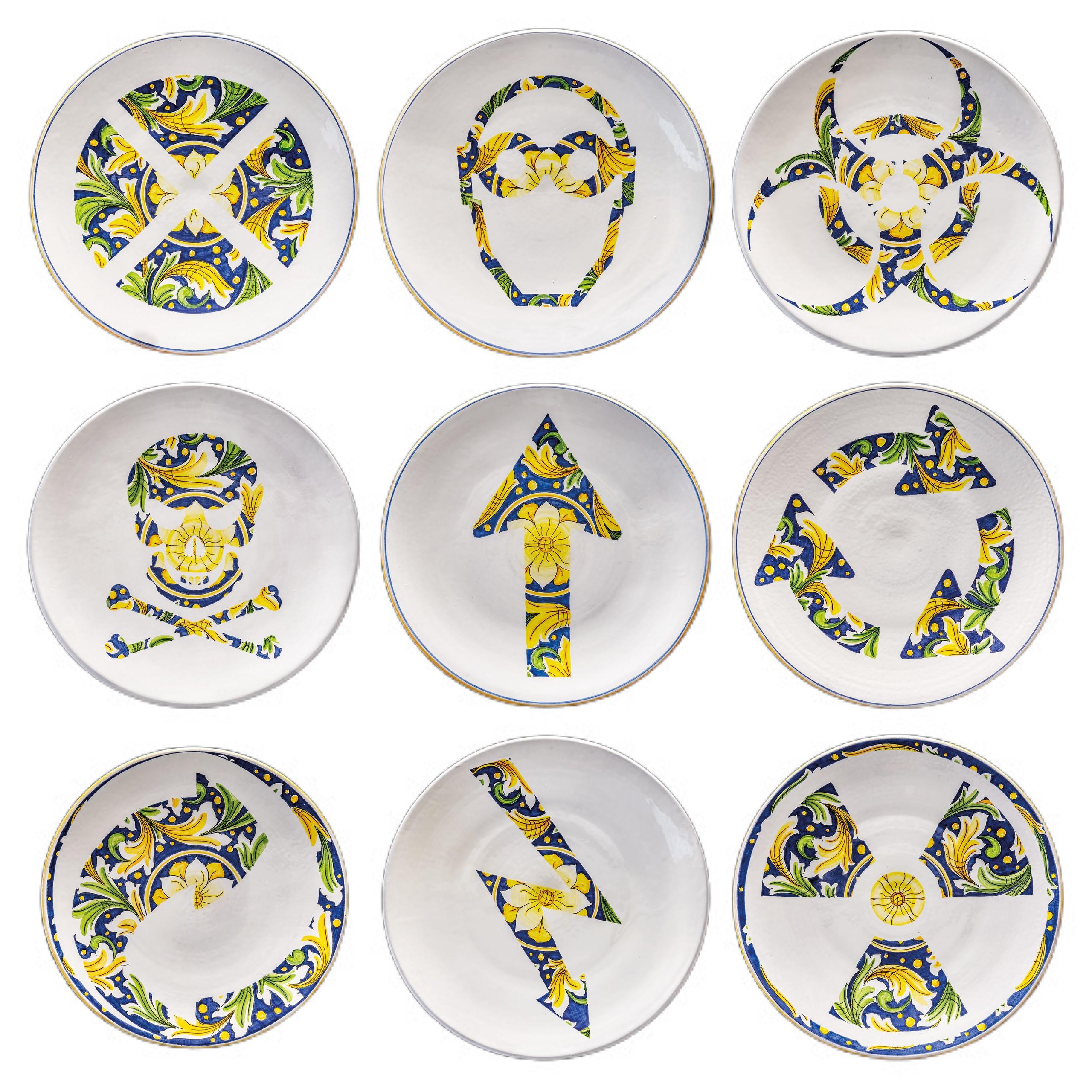 XXIe siècle et contemporain Assiette en céramique peinte à la main et émaillée faïence italienne contemporaine en vente