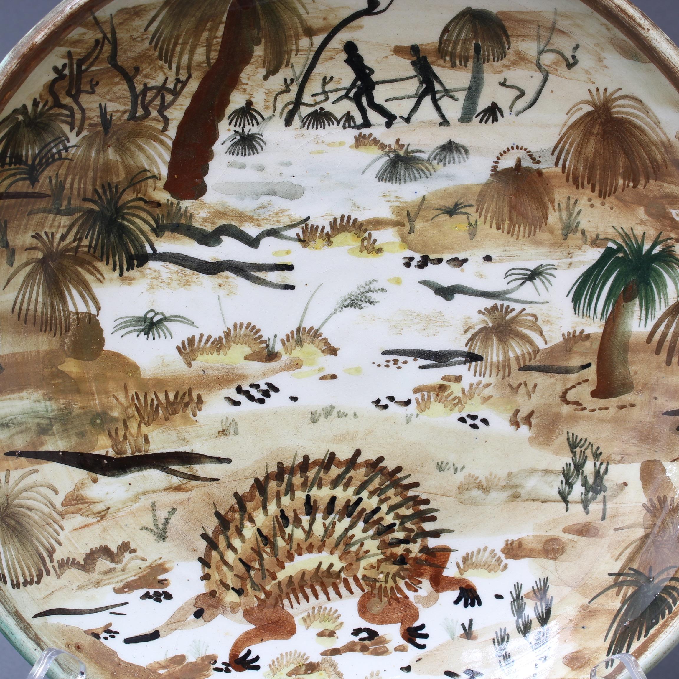 Keramischer Teller des australischen Busches von Neil Douglas für Arthur Merric Boyd (Mitte des 20. Jahrhunderts)