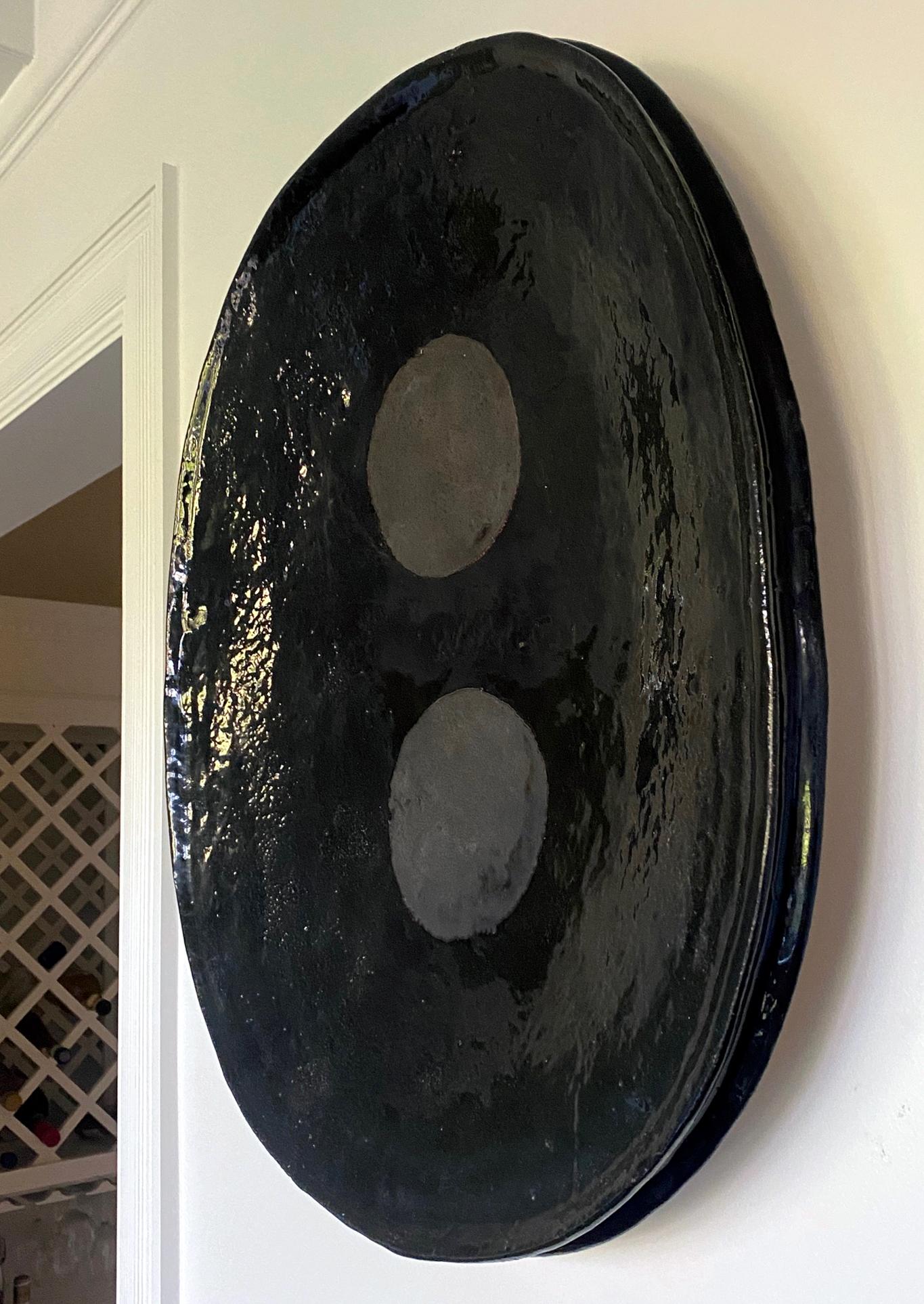 Plato de cerámica con esmalte abstracto Escultura de pared de Jun Kaneko Cerámico en venta
