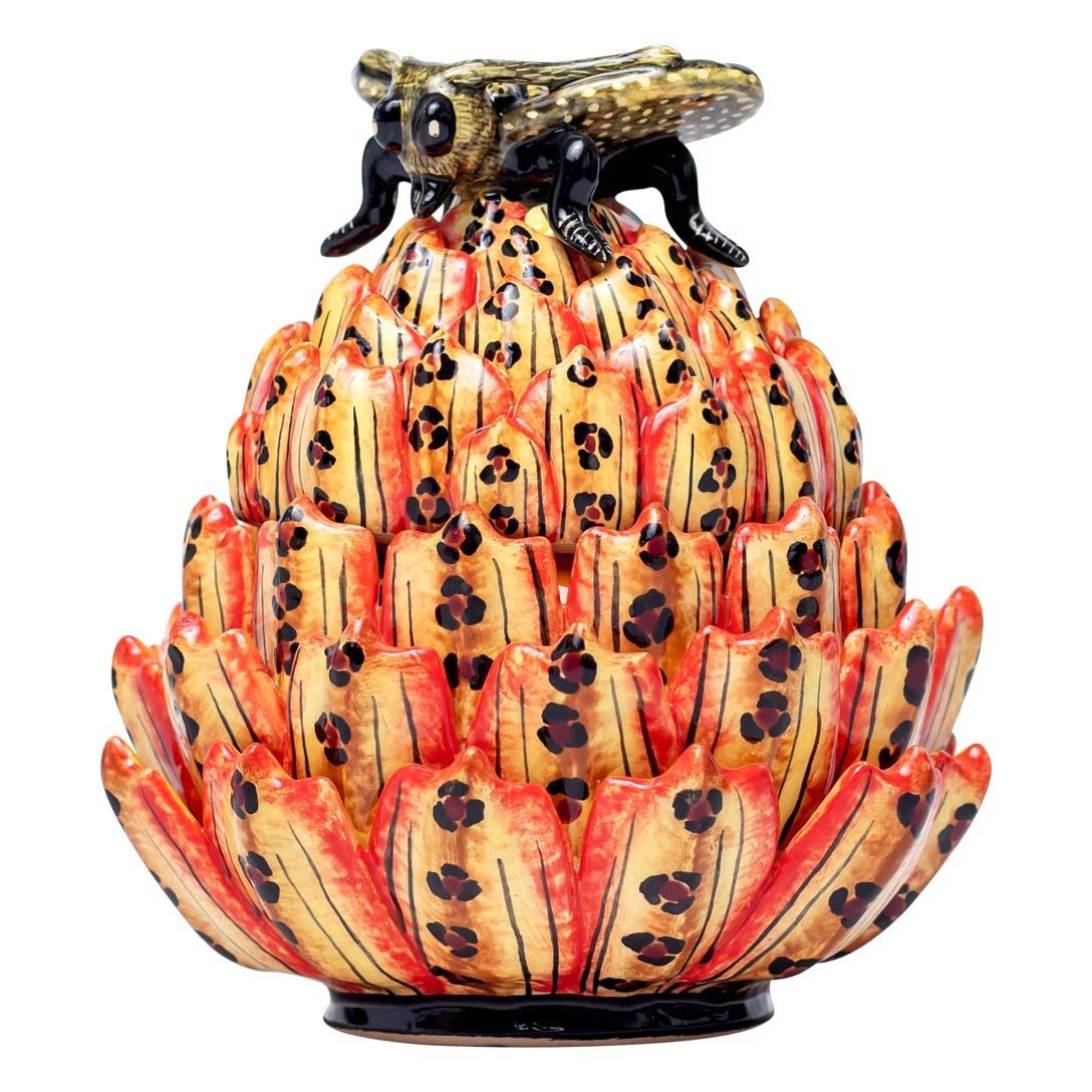 Ceramic Protea And Butterfly Jewelry Box  , hand made in South Africa In Excellent Condition For Sale In North Miami, FL