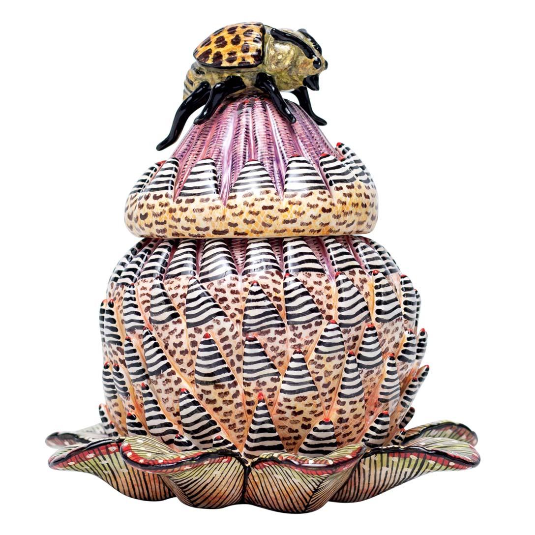 Ceramic Protea Jewelry Box  , hand made in South Africa In Excellent Condition For Sale In North Miami, FL