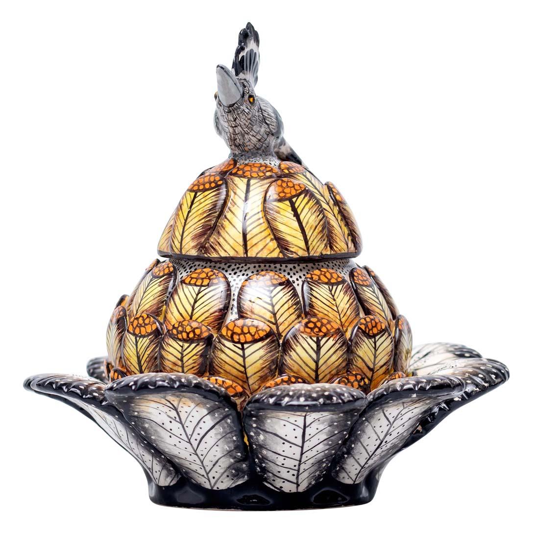 Ceramic Protea With Bird Jewelry Box   , hand made in South Africa In Excellent Condition For Sale In North Miami, FL