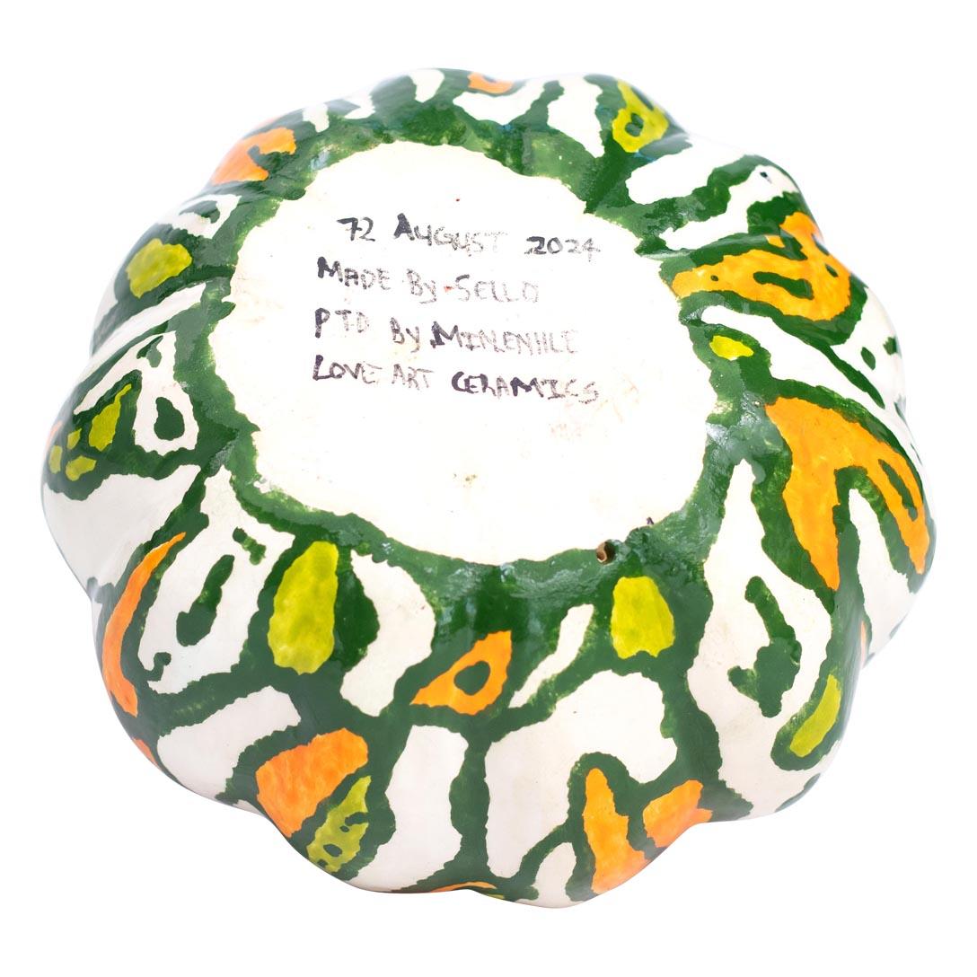 Calabaza de cerámica , hecha a mano en Sudáfrica Moderno en venta