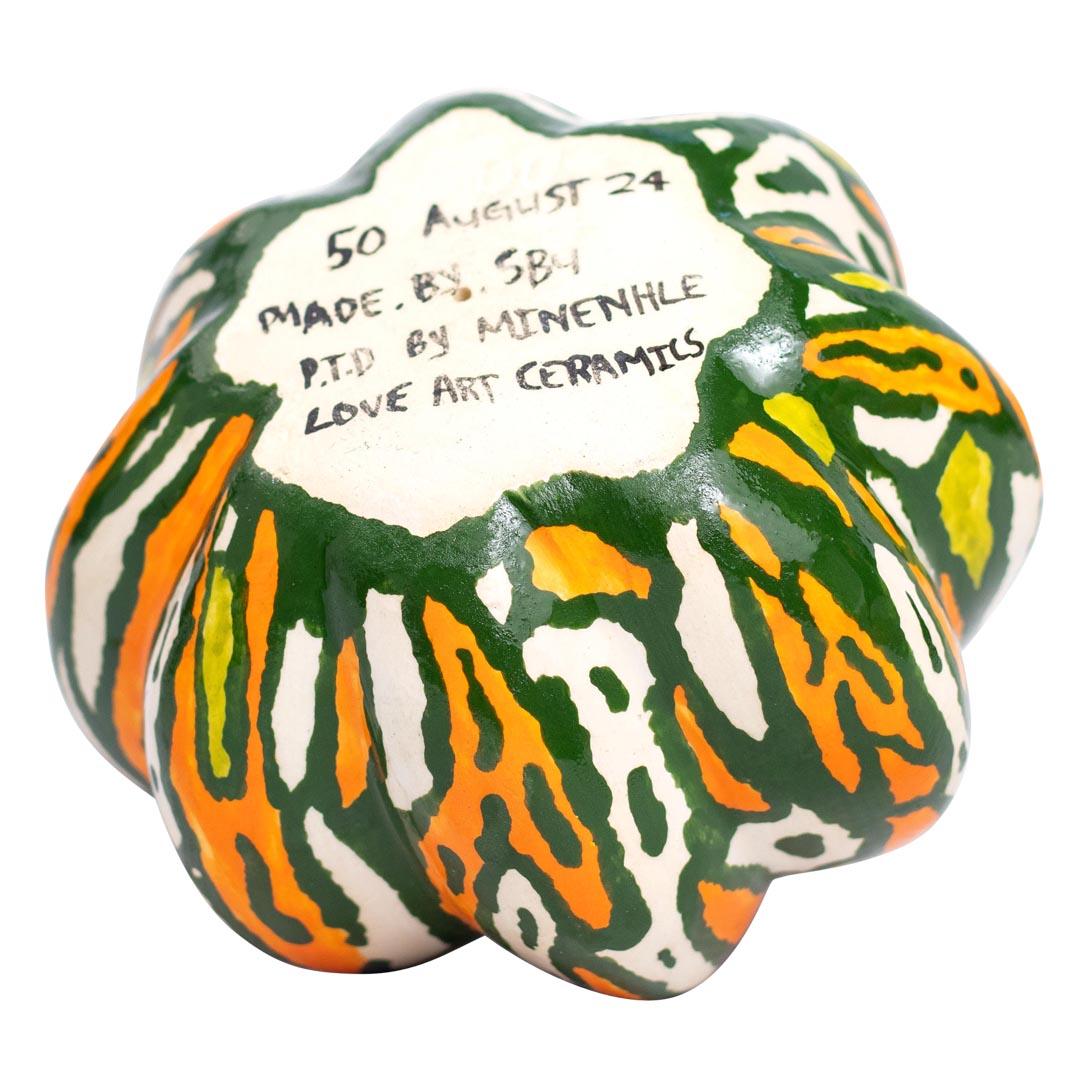 Moderno Zucca in ceramica  , realizzato a mano in Sudafrica in vendita