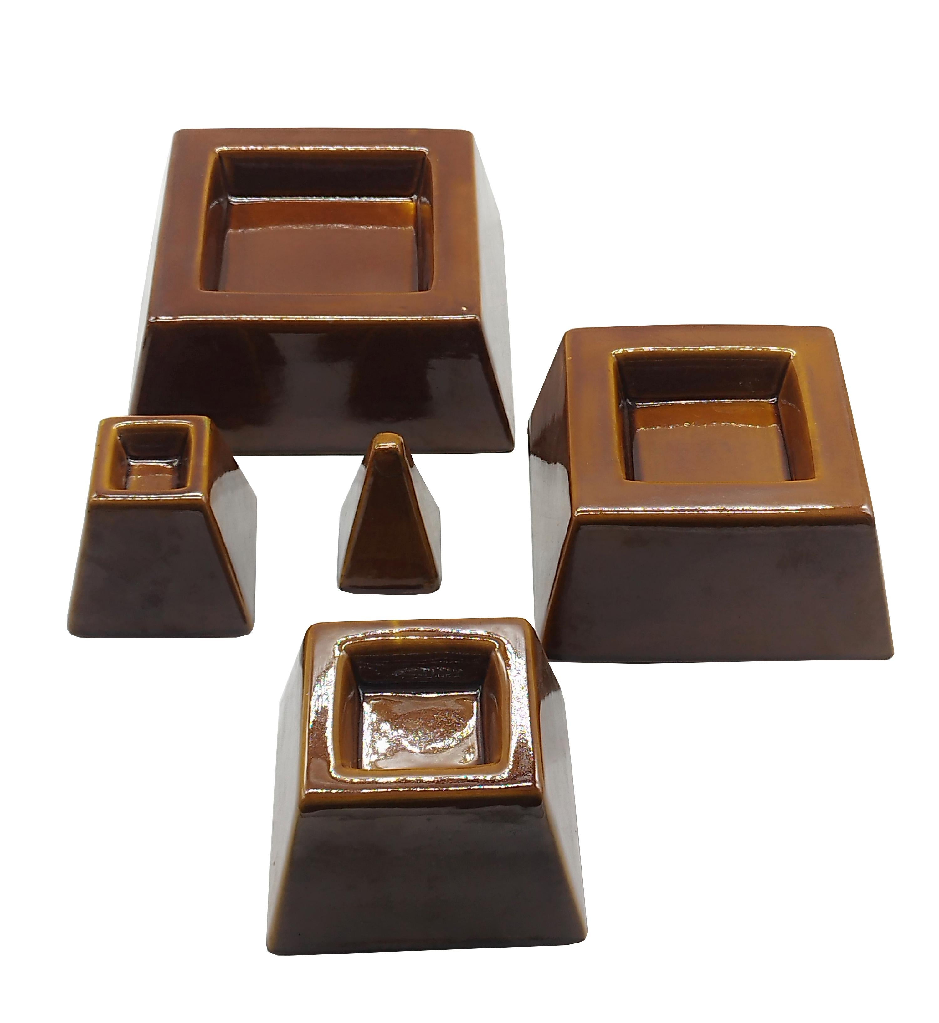 Ceramic Pyramid Jewel Box with 4 Compartments, Italy 1970s In Good Condition For Sale In Naples, IT