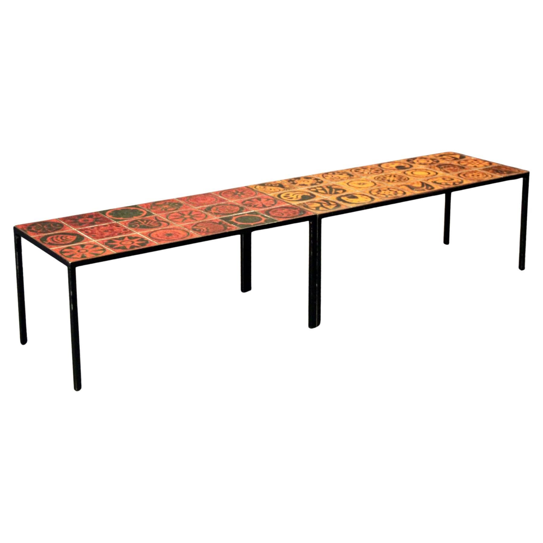 Table basse en céramique rouge et orange