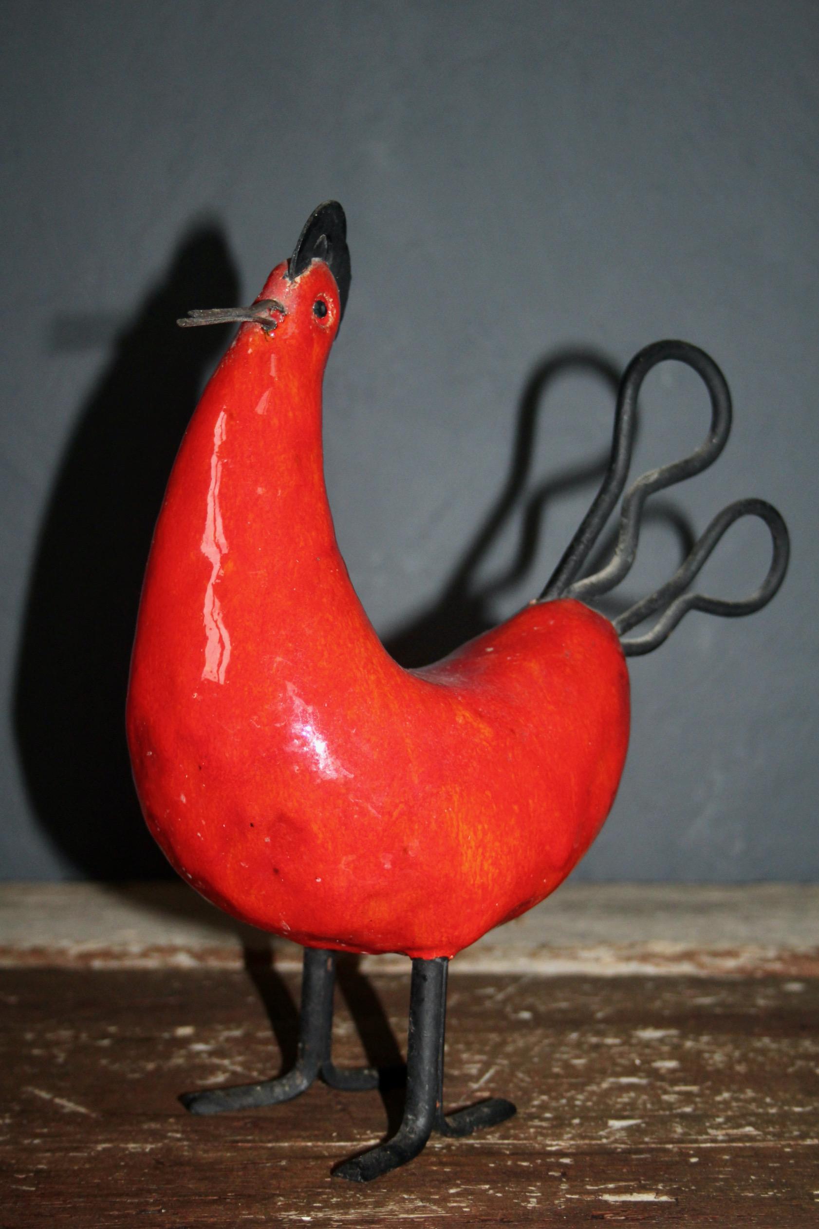 Sculpture d'oiseau rouge en céramique Bon état - En vente à grand Lancy, CH