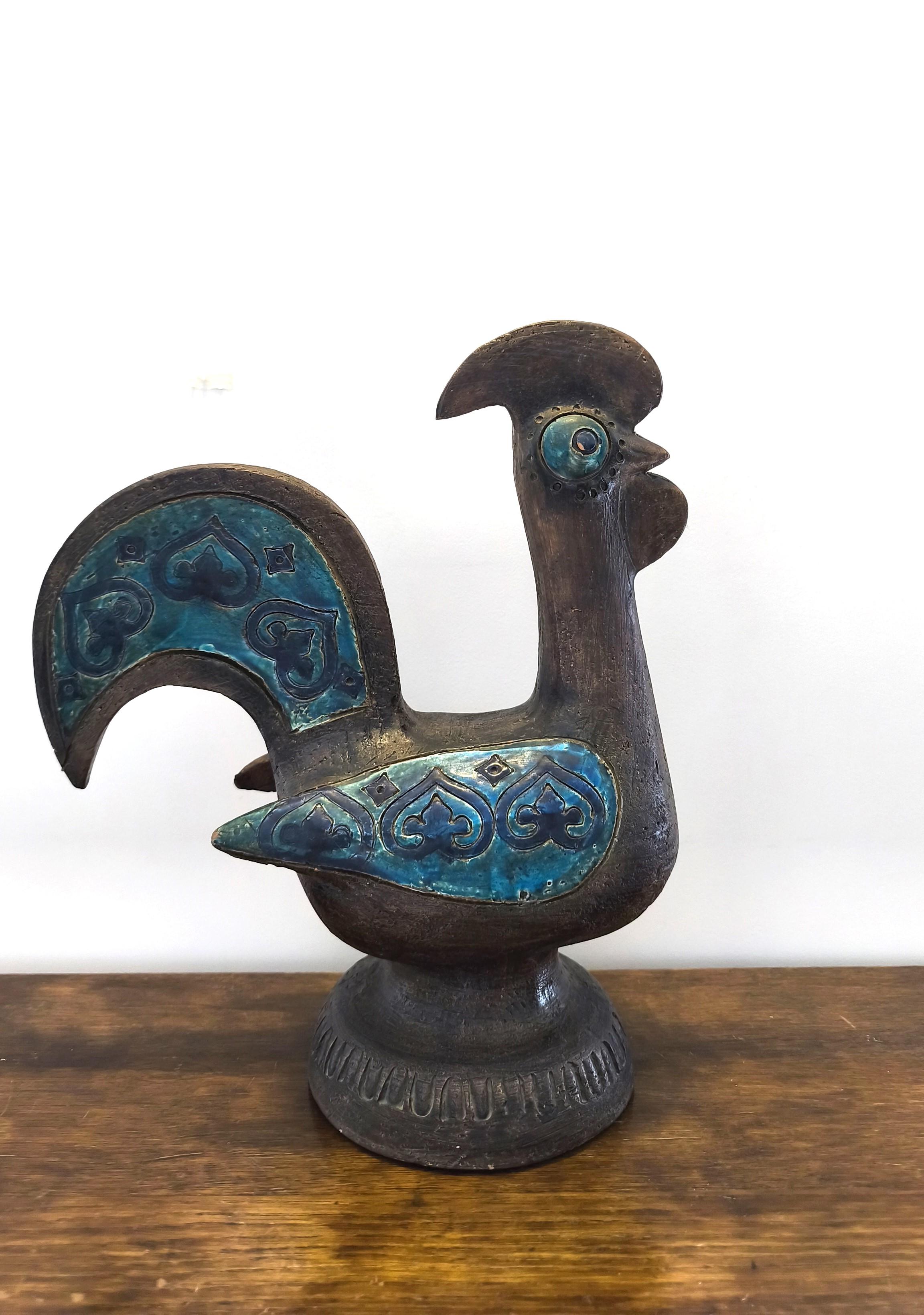 Rare ceramic rooster from the 1960s
.
Dimensions :
30 cm high
26 cm long
13 cm depth
.
Slightly damaged on the lower part (see photos).
.
Very beautiful colors and poetic.
.
talian master ceramicist Aldo Londi created a range of decorative objects