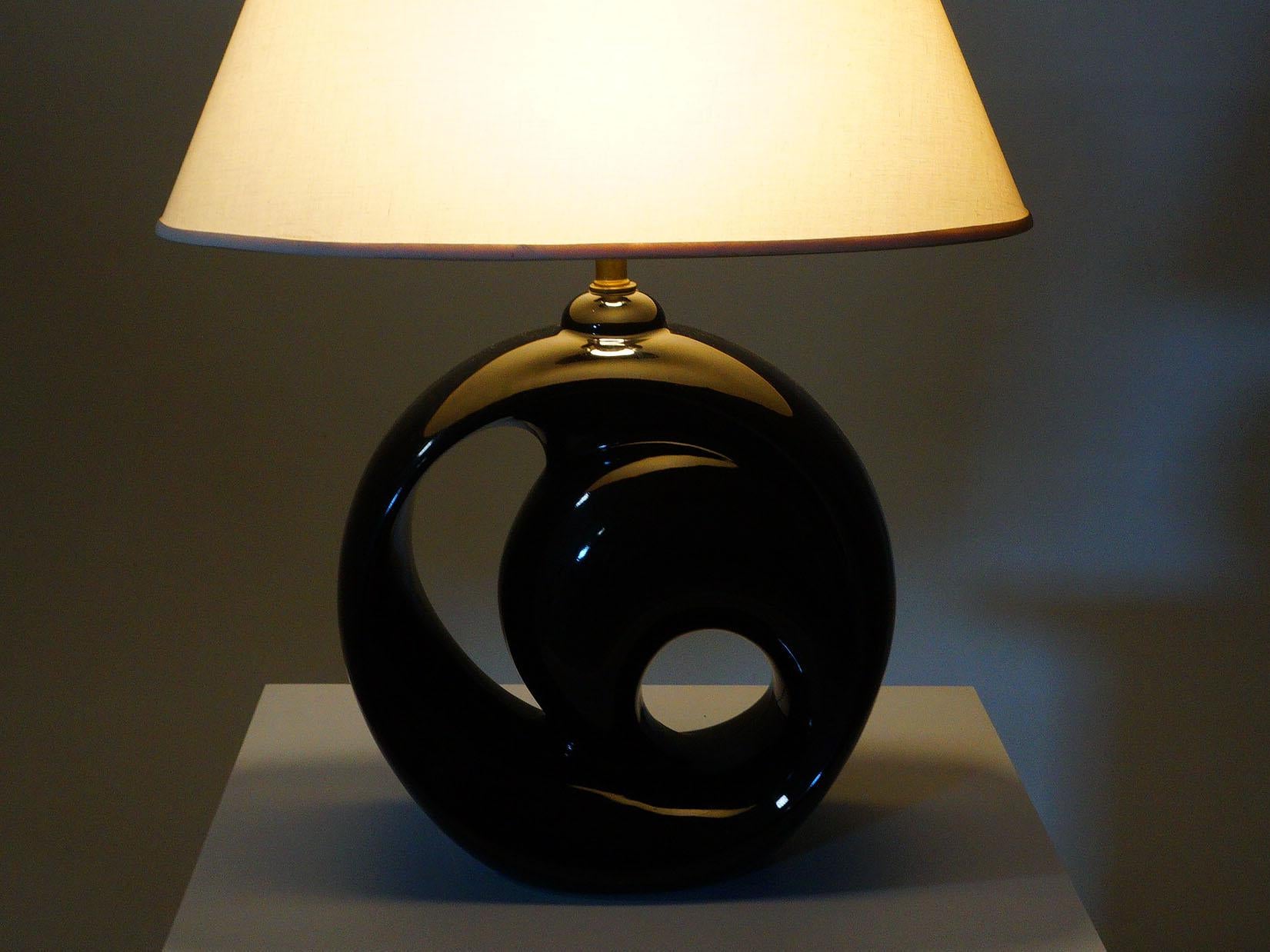 Post-Modern Ceramic Sculptural Lamp