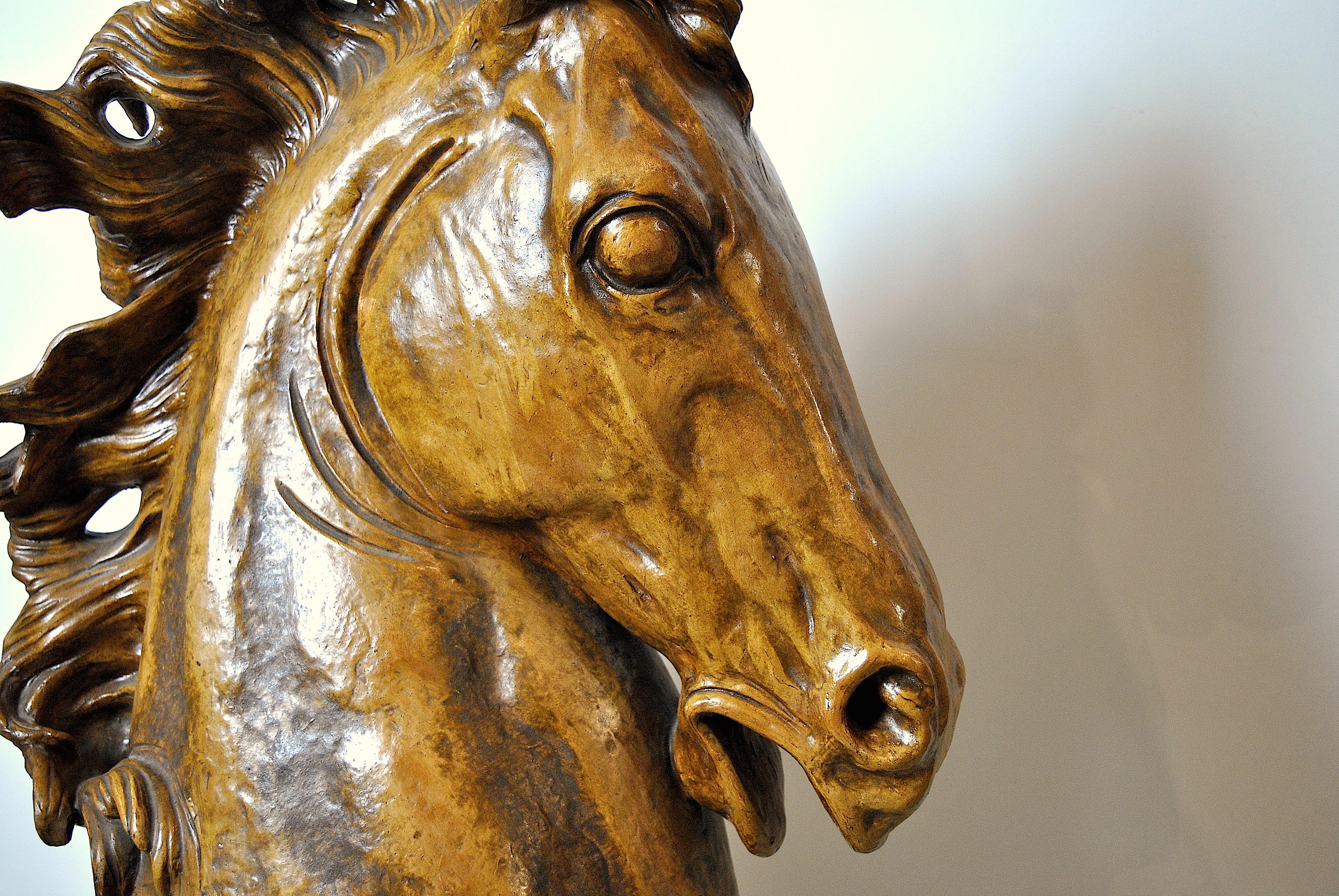 Milieu du XXe siècle Sculpture en céramique représentant un cheval, fabrication italienne, années 1950