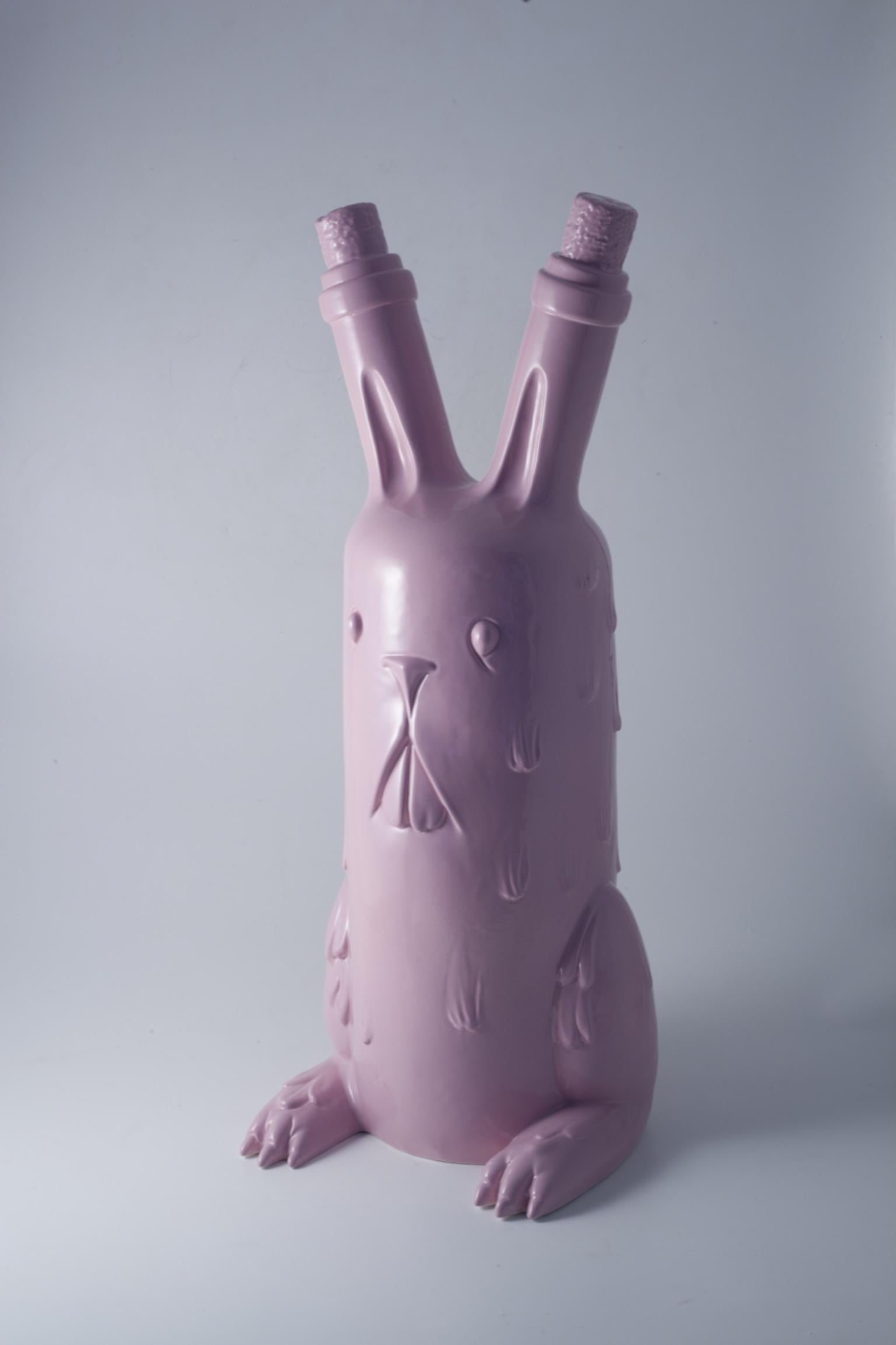 A ceramic sculpture Bunny model designed by Jeremy Fish and produced by Superego Editions. Limited edition of 50 pieces. Signed and numbered.

Biography
Jeremy Fish lives and works in San Francisco’s North Beach neighborhood. His artwork deals with