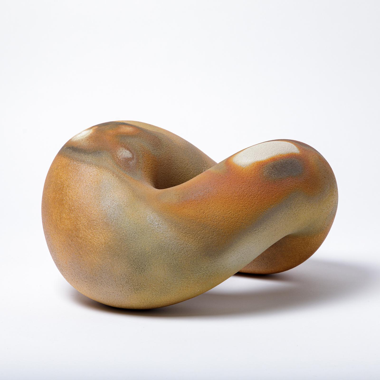 Una scultura in ceramica firmata Alistair Danhieux.
Firmato e datato sotto la base.
2013.
Perfette condizioni originali.