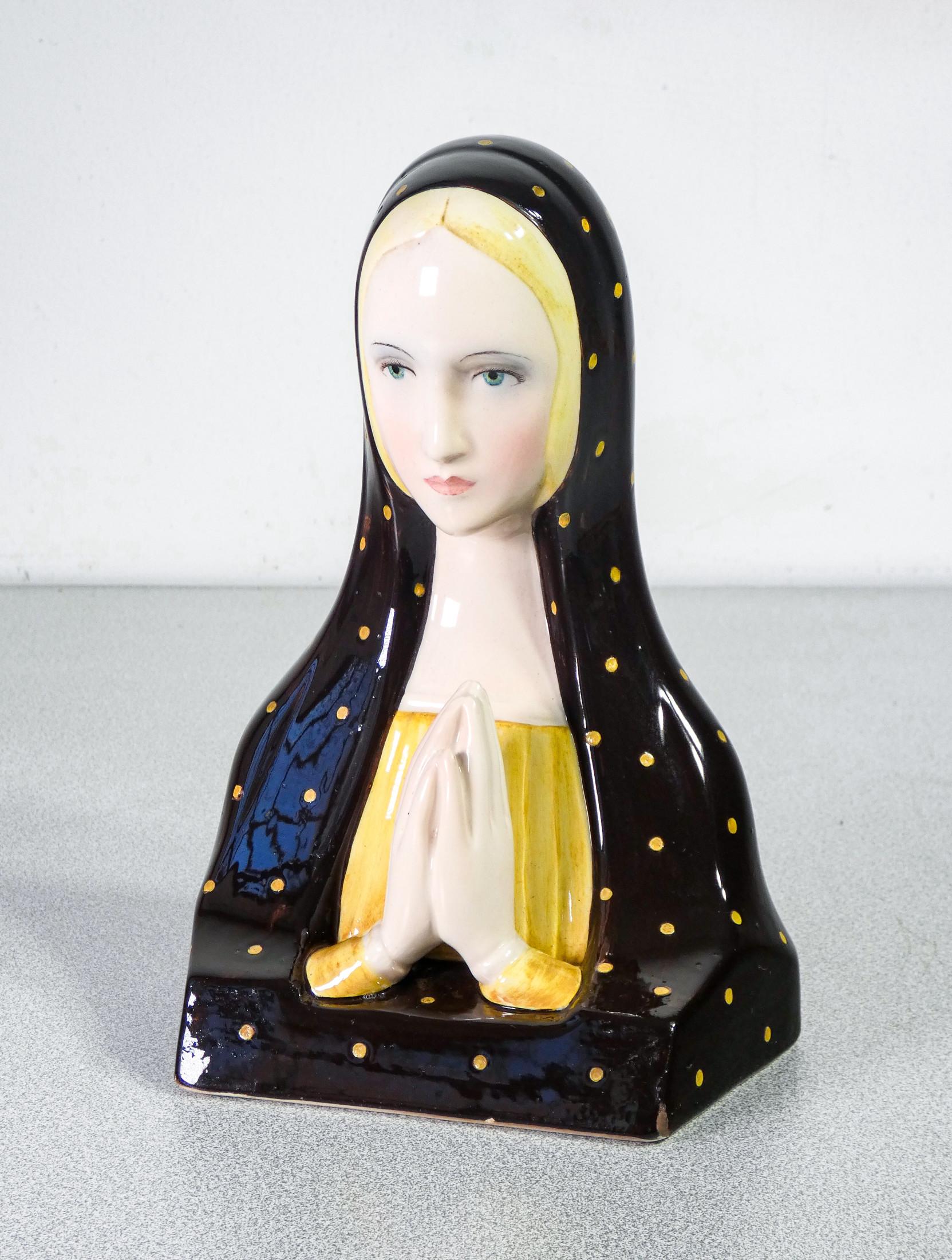 Ceramic sculpture
by Paola BOLOGNA
for LENCI,
Holy Mary

ORIGIN
Turin, Italy

PERIOD
30s

AUTHOR
Paola BOLOGNA
The painter and illustrator of noble origins Paola Bologna was born in Turin in 1898. She completed her artistic studies at