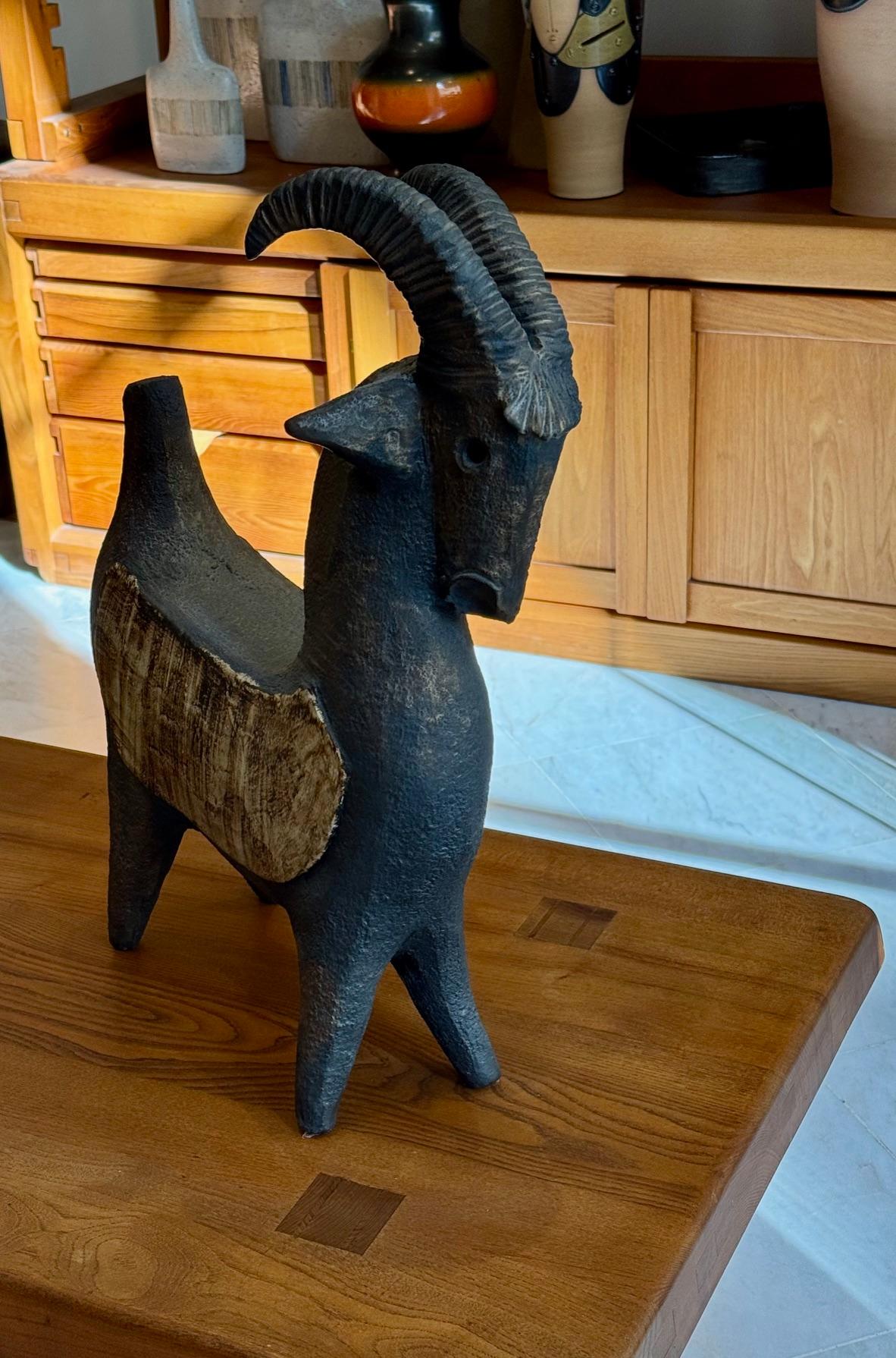 Escultura de cerámica 