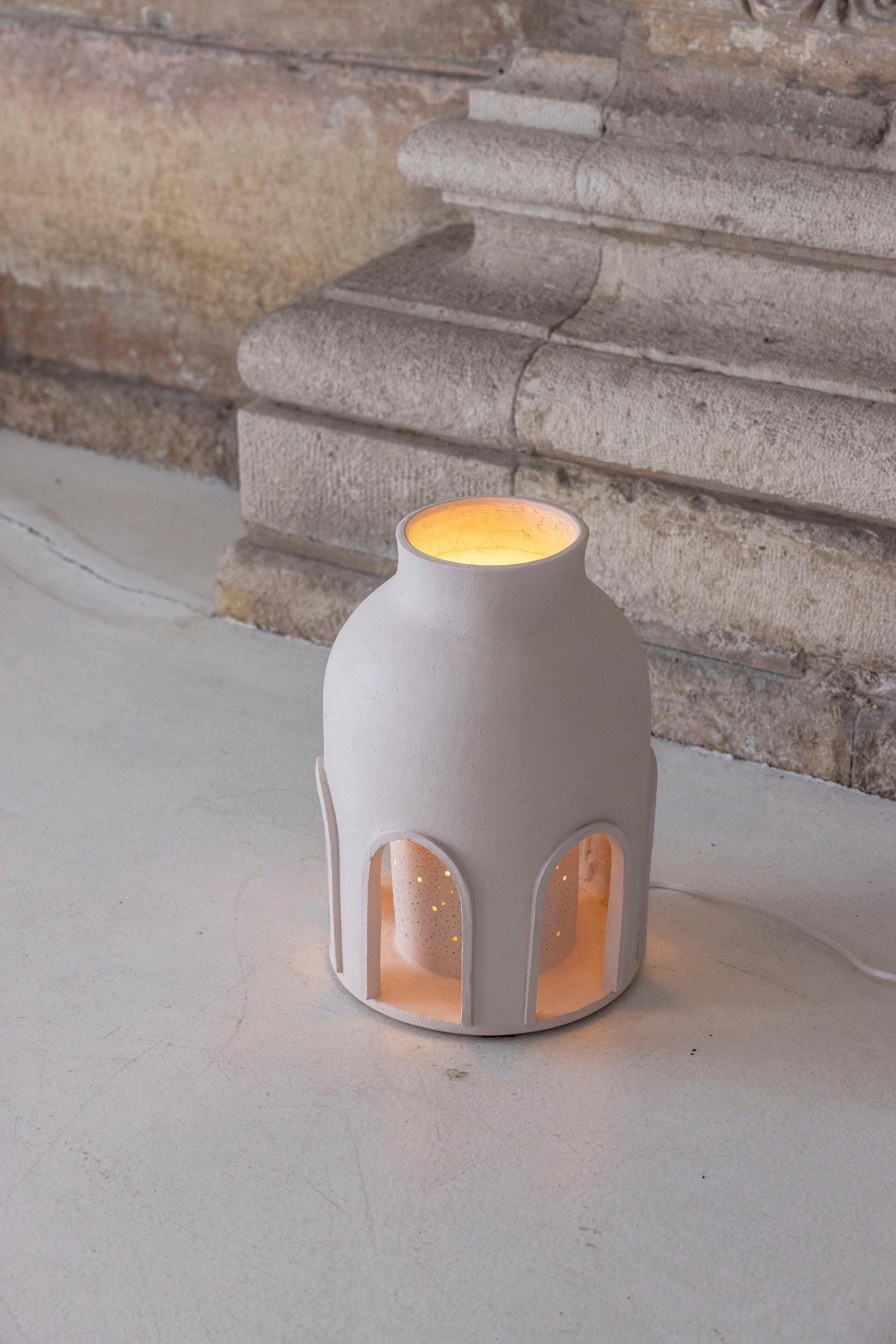 Céramique Sculpture en céramique Lampe Chiostro delle Stelle de Tonino Negri, 2025 en vente