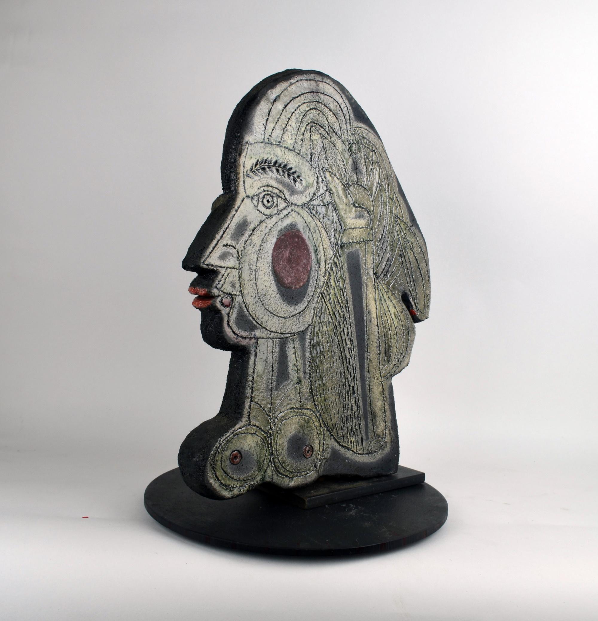 Roger Capron - Keramik-Skulptur Kleopatra  (Mitte des 20. Jahrhunderts) im Angebot