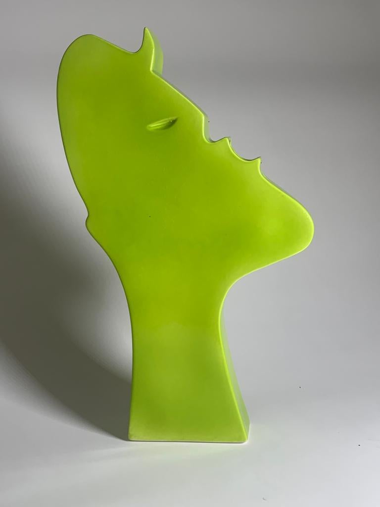 Keramische Skulptur Modell Gesicht der Faces Collections, entworfen von Ambrogio Pozzi und hergestellt von Studio Superego im Jahr 2008. Signiert und nummeriert. 

Biographie:
Ambrogio Pozzi wurde 1931 in Varese, Italien, geboren. Während seiner