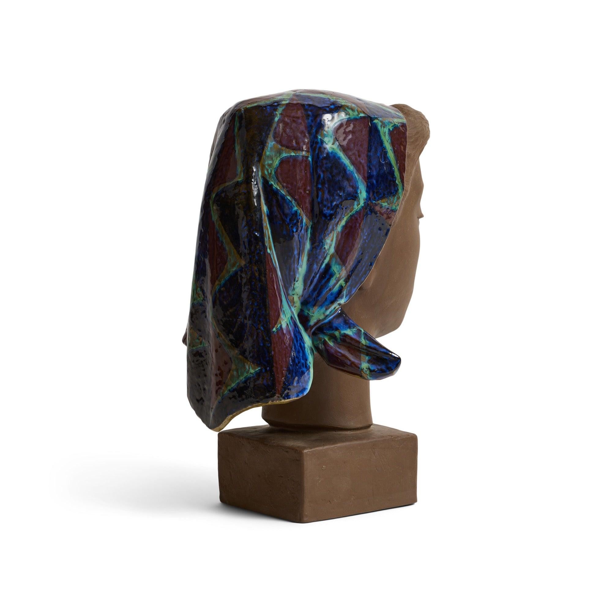 Scultura in ceramica di Johannes Hedegaard per Royal Copenhagen, anni '1960 In condizioni ottime in vendita a Sagaponack, NY