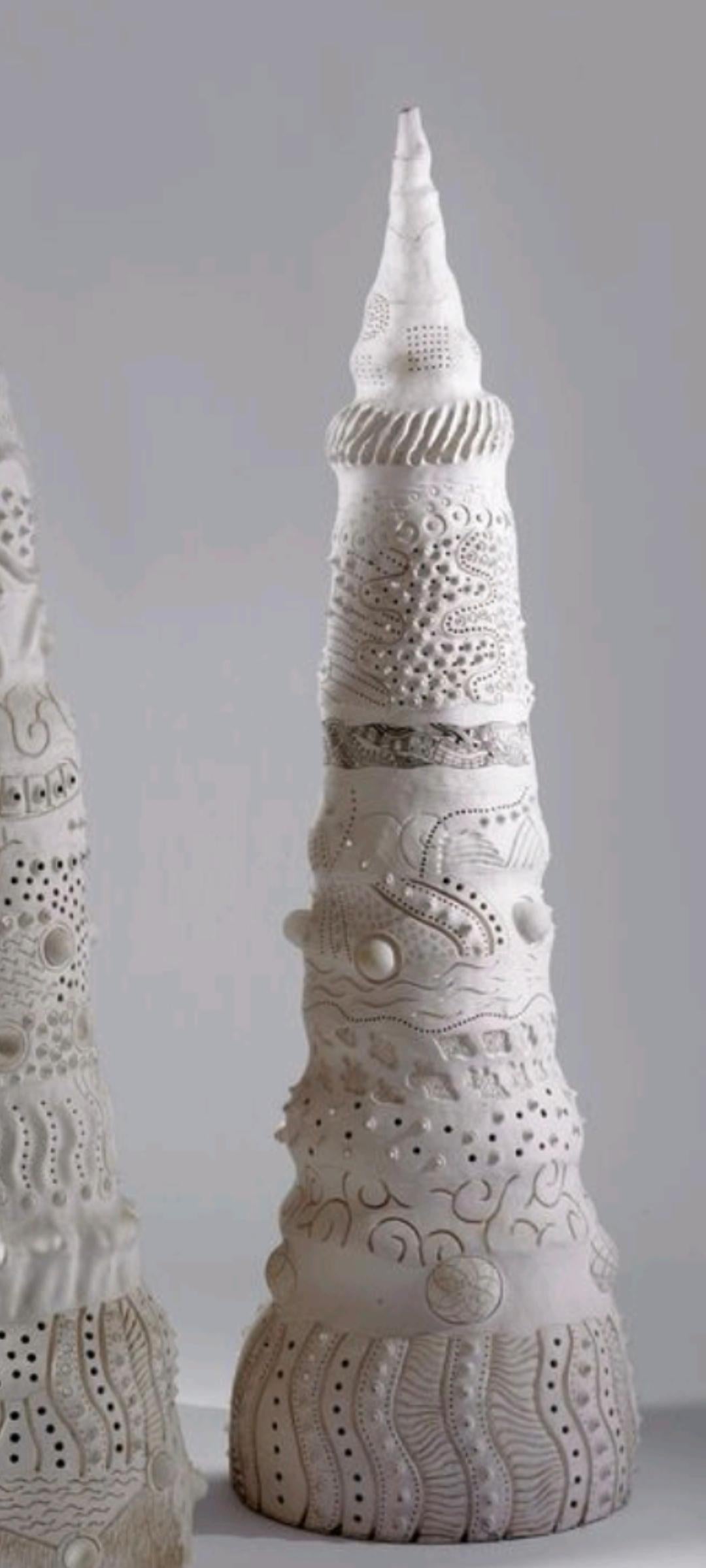 From Israel come these outstanding ceramic pieces, reminiscent of the Tower of Babel from the Bible.
They are the last pieces produced by Dodi Eldar, a very sensitive and skillful ceramicist who retired a few years ago. His treatment of the