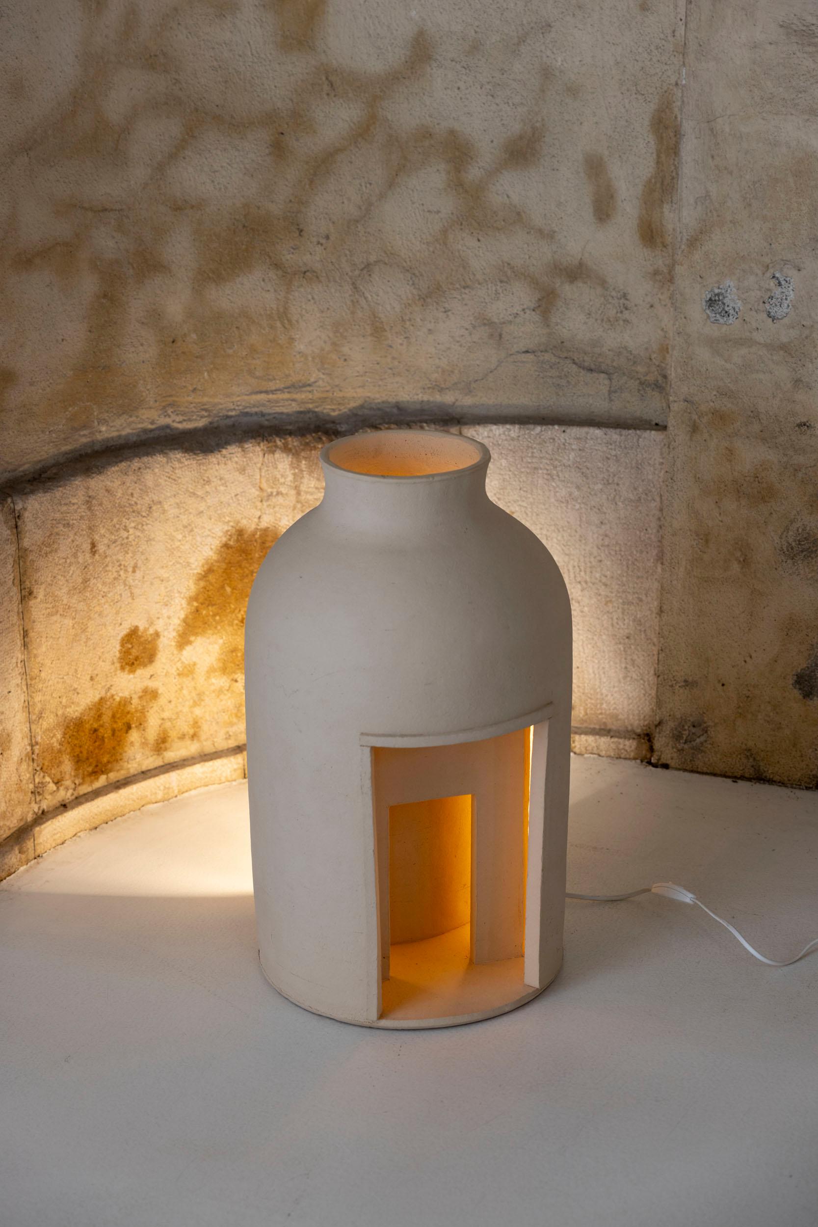 Ceramic sculpture Mistero lamp by Tonino Negri, 2024 In New Condition In Piacenza, Italy