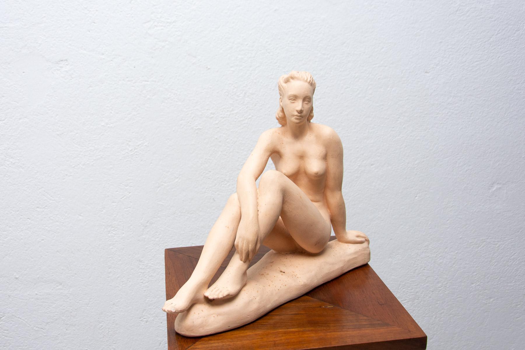 Mid-Century Modern Ceramic Sculpture Naked Woman, 1940´s, Czechoslovakia