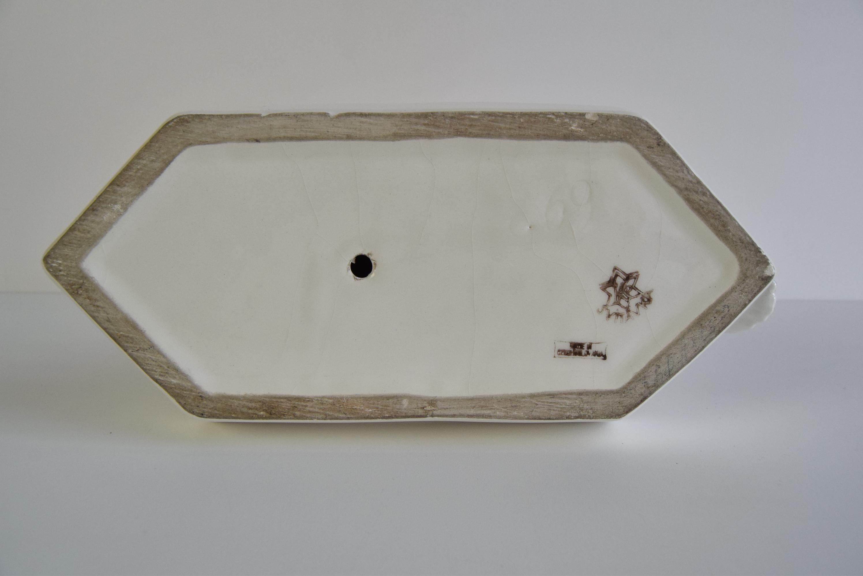 Scultura in ceramica di una donna nuda di Hubert Kovařík/Svitavka, circa 1920. in vendita 5
